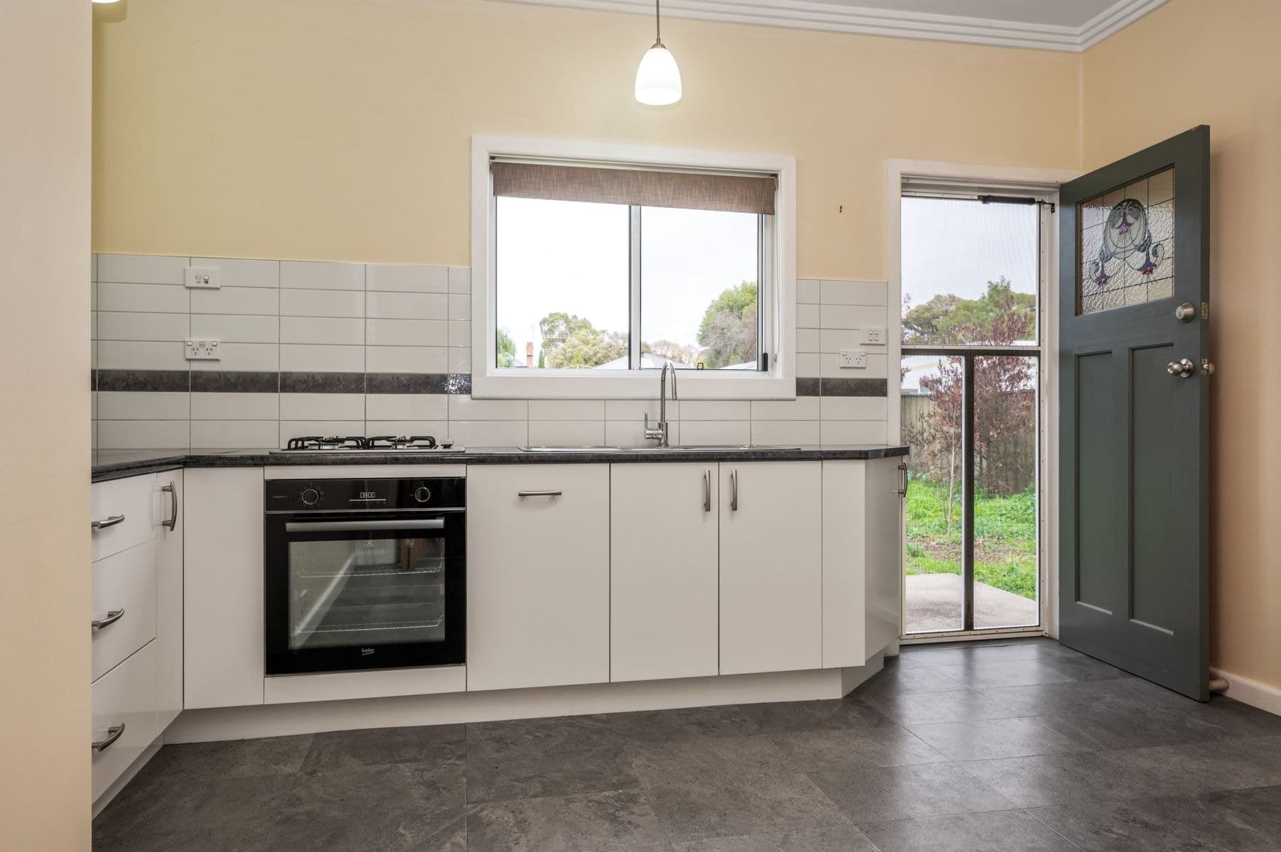 3 Semmens Street, Long Gully VIC 3550, Long Gully - Thumbnail 3