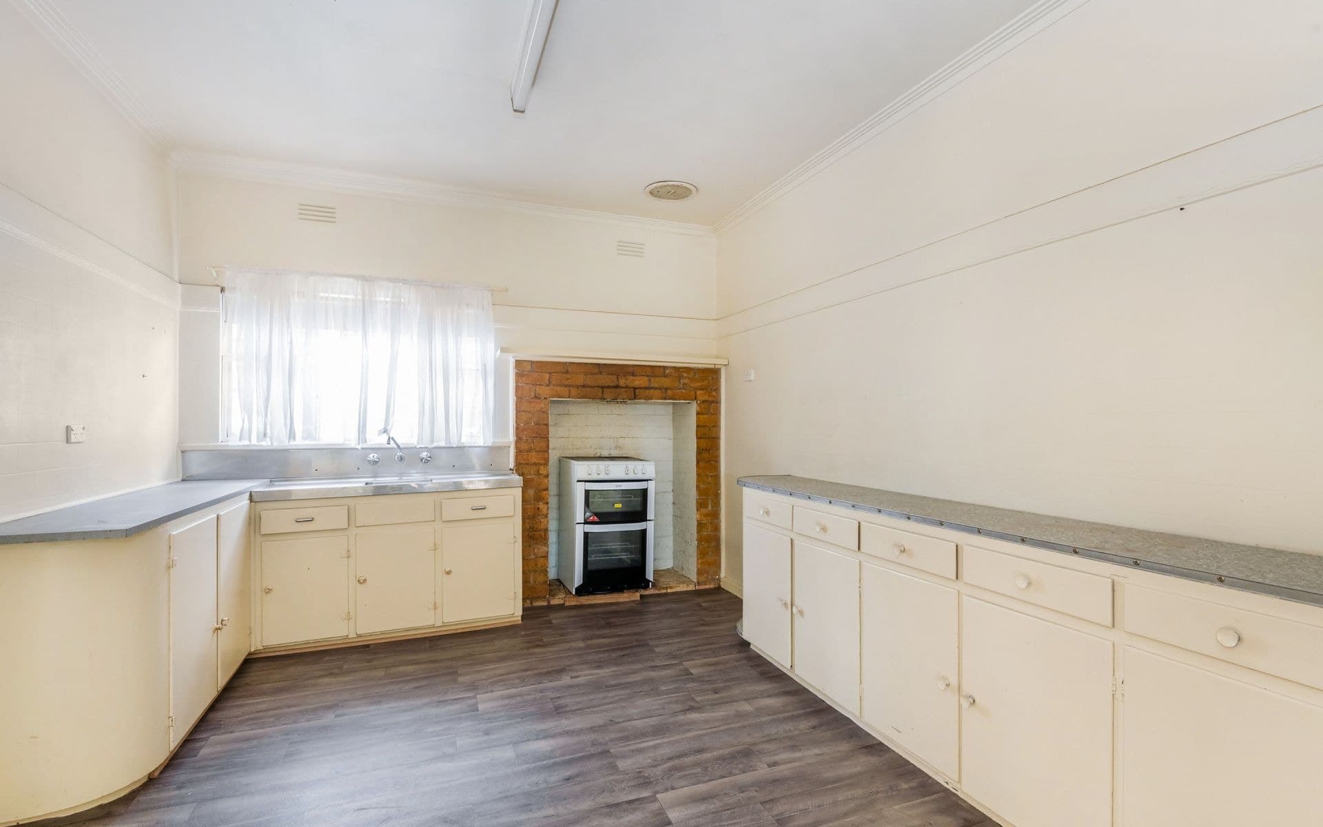 1 Mahon Avenue, Kennington VIC 3550, Kennington - Thumbnail 3