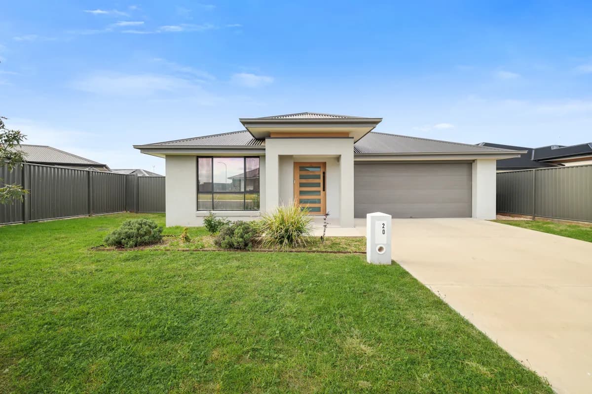 20 Gilbert Drive, Tamworth, NSW, 2340, Tamworth - Image 1