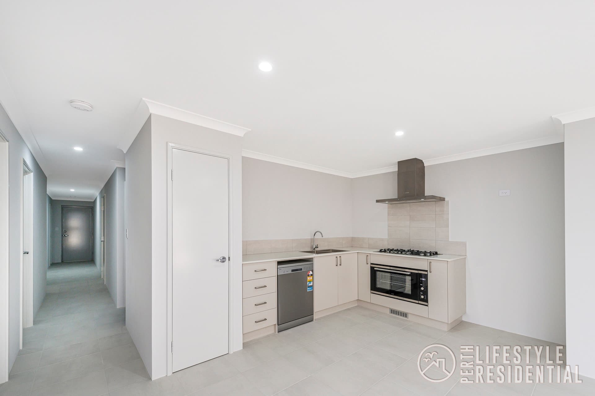 42 Lunarossa Drive, TWO ROCKS, WA, 6037, Two Rocks - Thumbnail 3