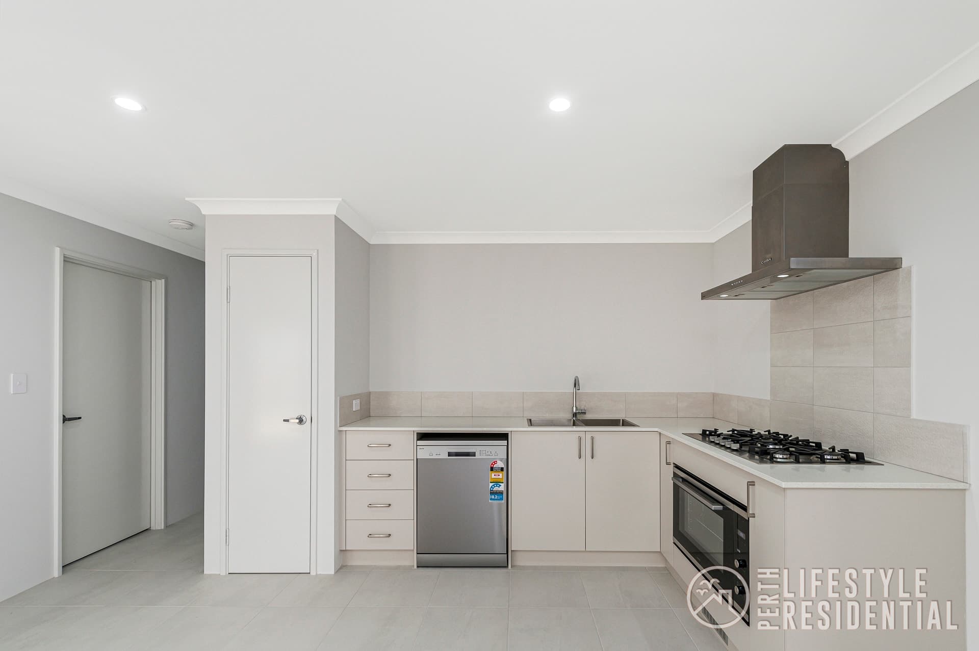 42 Lunarossa Drive, TWO ROCKS, WA, 6037, Two Rocks - Thumbnail 4