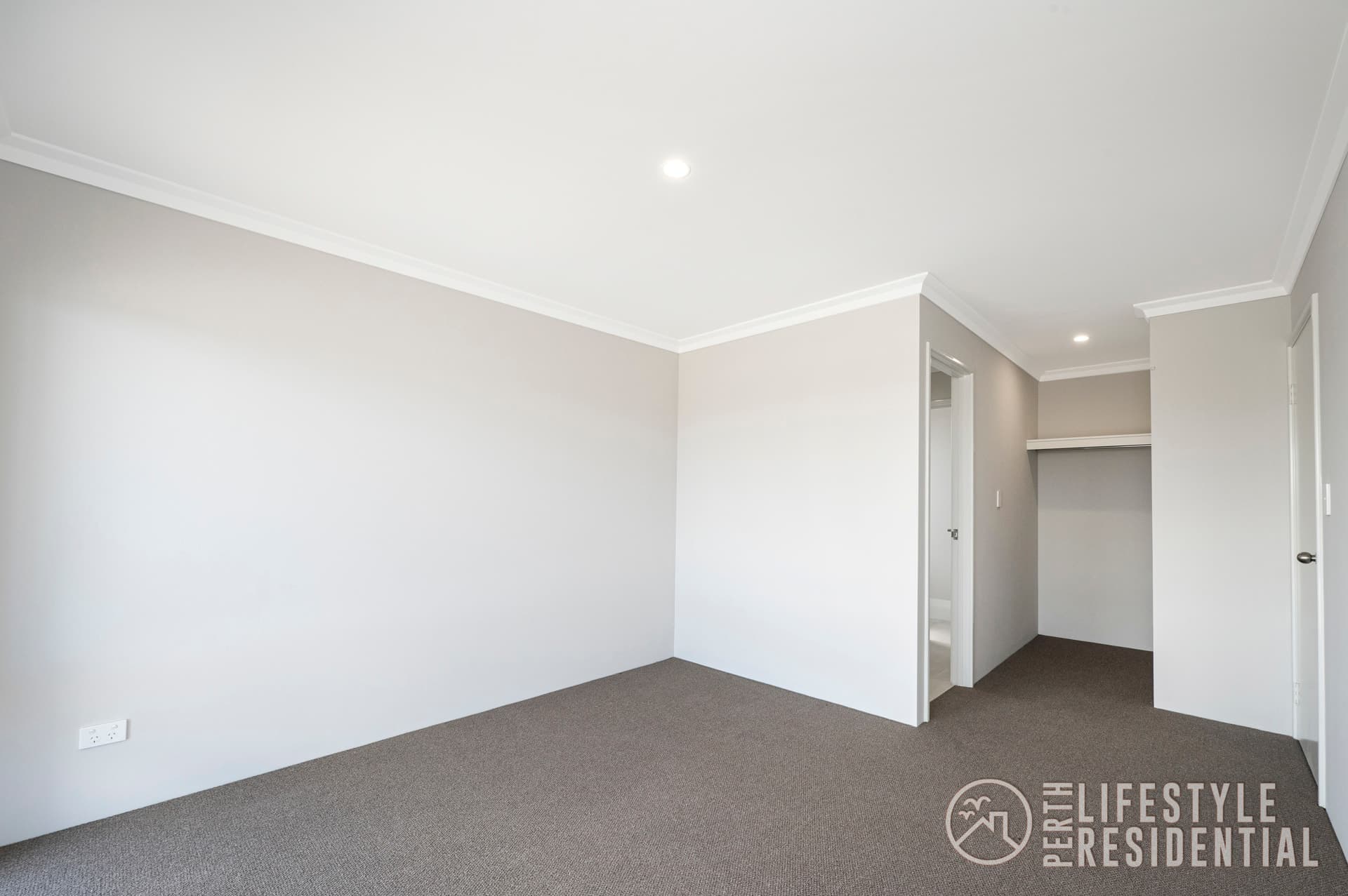 136 Blaxland Avenue, TWO ROCKS, WA, 6037, Two Rocks - Thumbnail 2