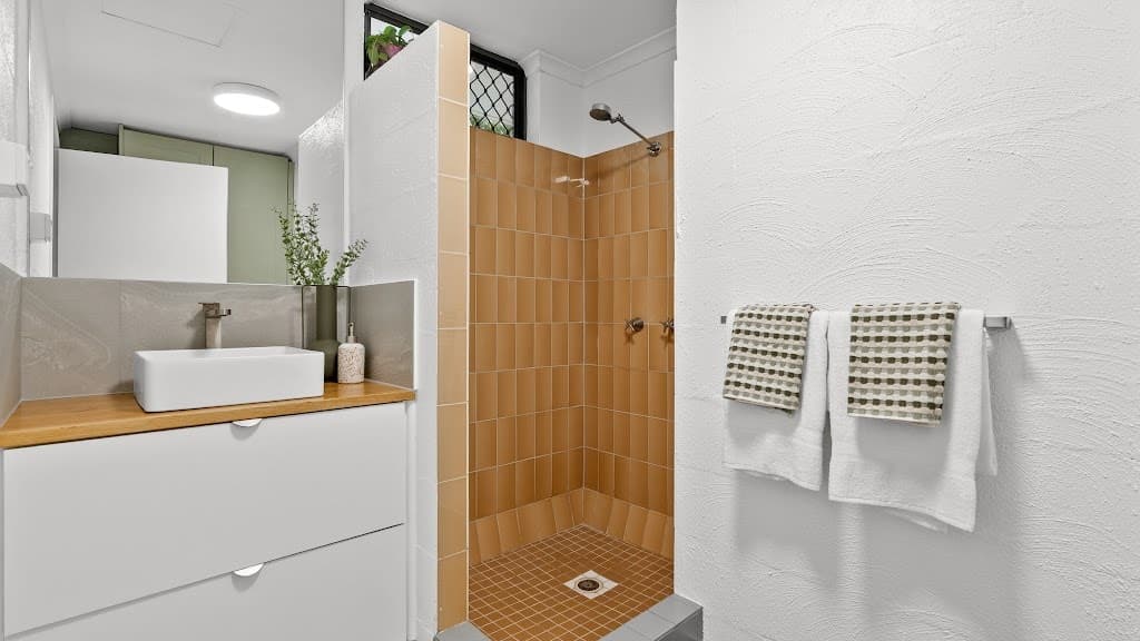 2/11 Vallely Street, Freshwater - Thumbnail 6