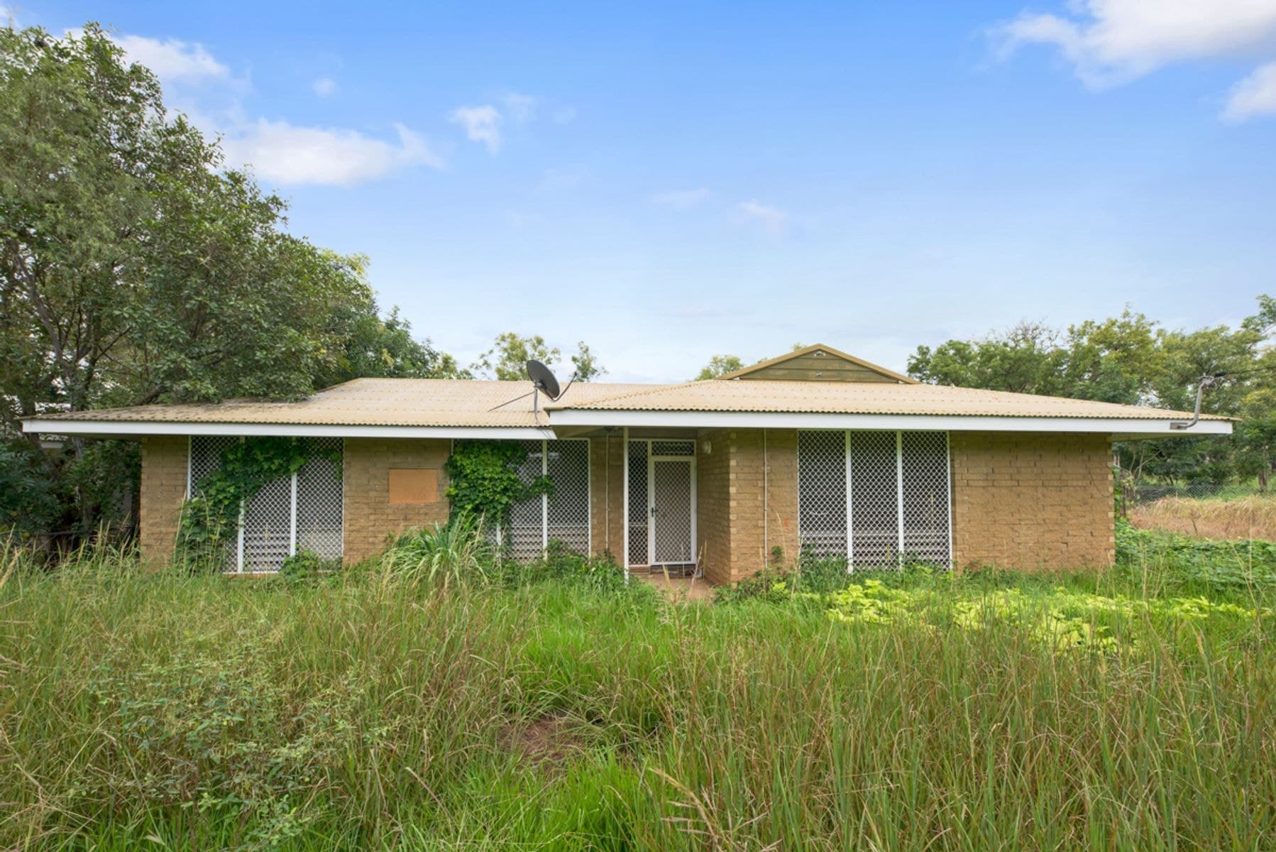 33 Flynn Crescent, Batchelor NT 0845, Batchelor - Image 1