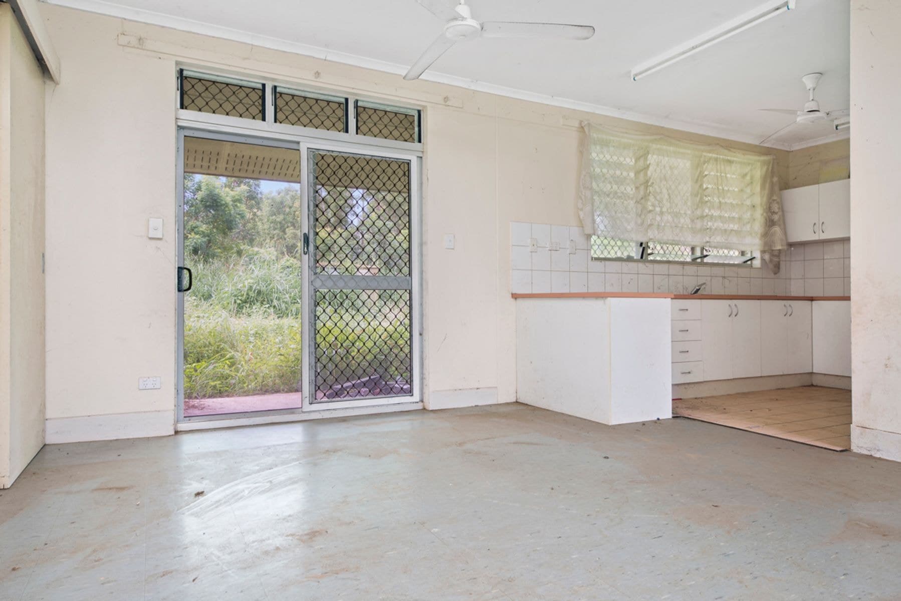33 Flynn Crescent, Batchelor NT 0845, Batchelor - Thumbnail 3