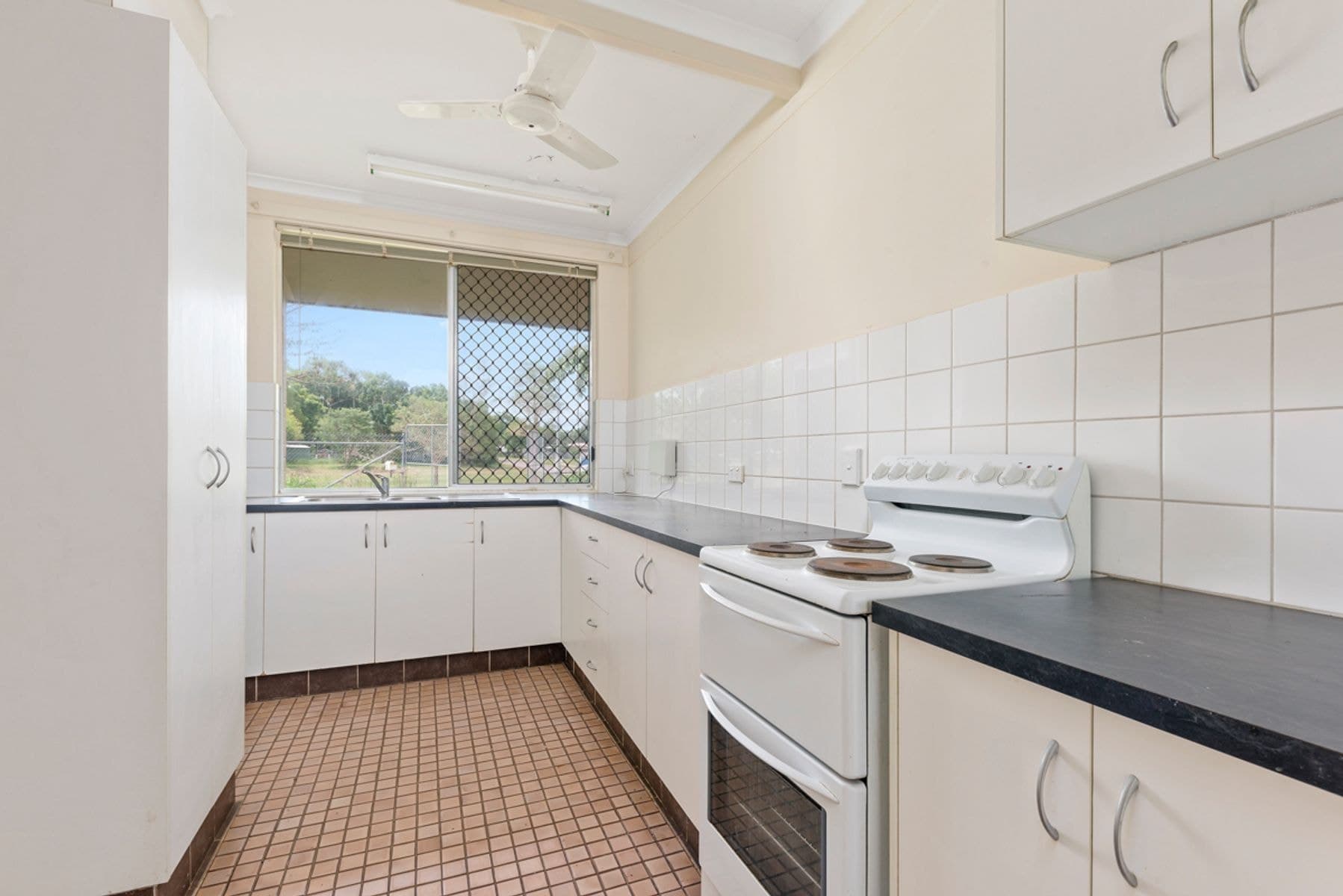 2 Parmentier Place, Moulden NT 0830, Moulden - Thumbnail 5