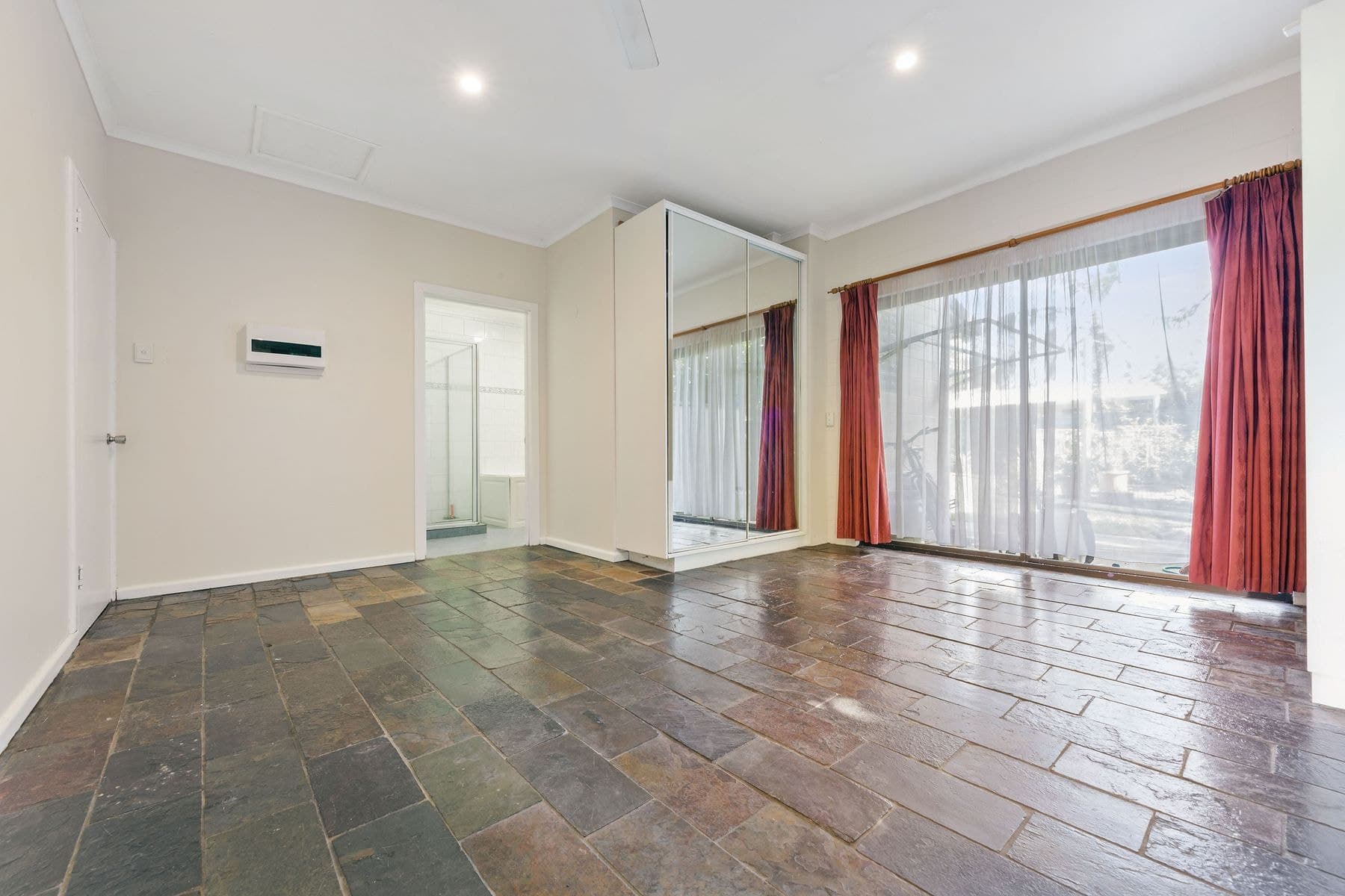 113 Tiwi Gardens, Tiwi NT 0810, Tiwi - Thumbnail 5
