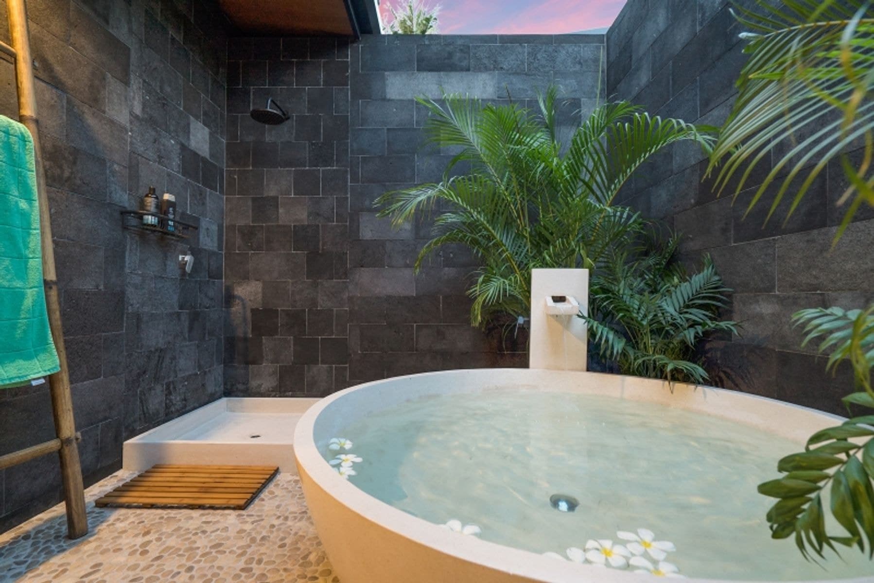 11 Leichhardt Crescent, Fannie Bay NT 0820, Fannie Bay - Thumbnail 3