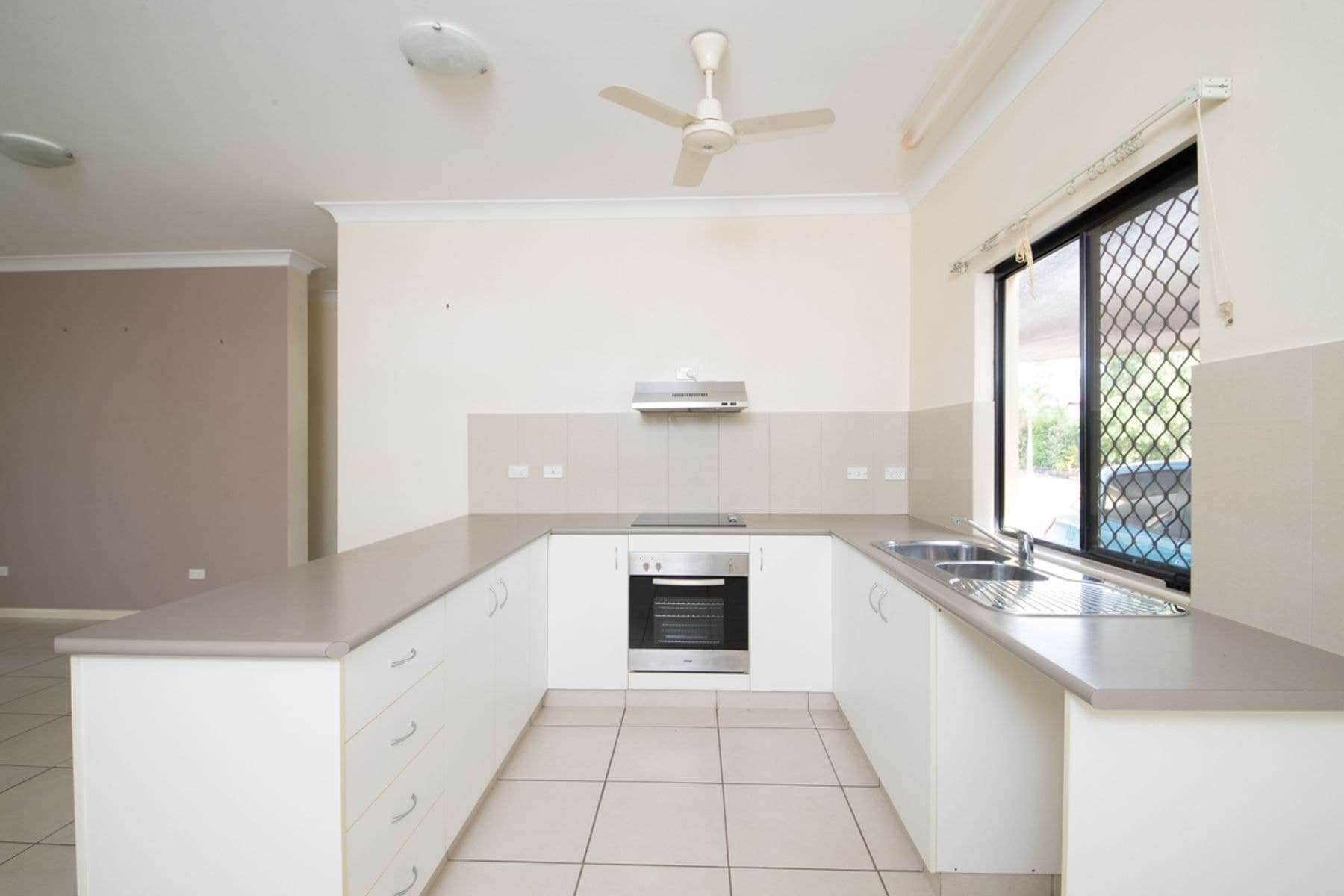 55/6 Wright Crescent, Gray NT 0830, Gray - Thumbnail 2
