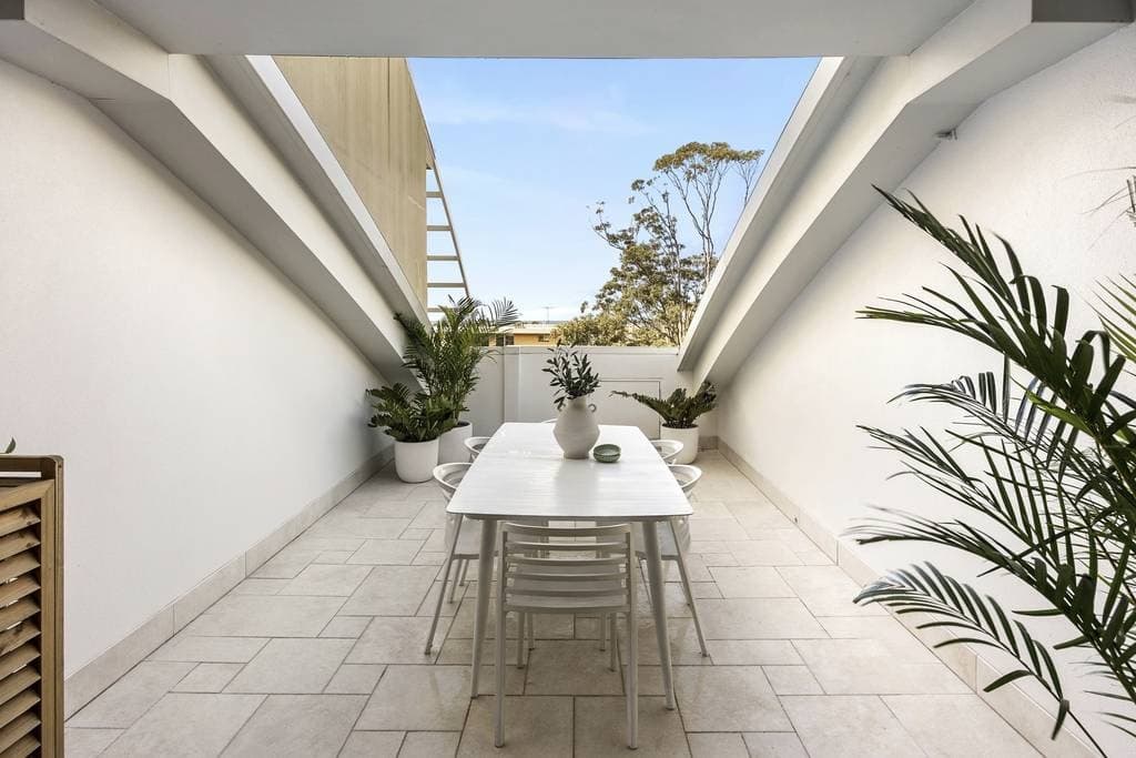 53/4-16 Kingsway Street, Dee Why - Image 1