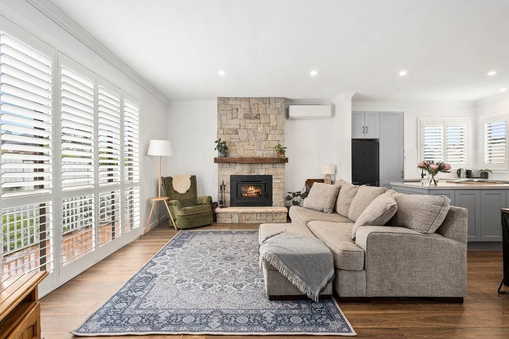 238 Flagstaff Road, Lake Heights - Thumbnail 2
