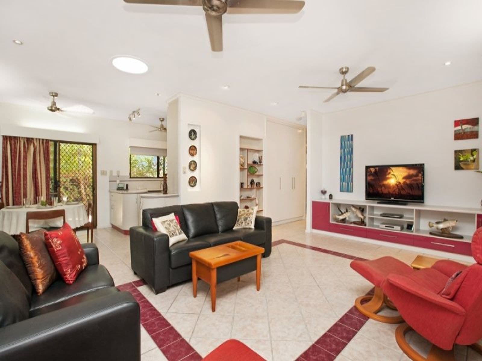 11 Applegum Drive, Karama NT 0812, Karama - Thumbnail 2