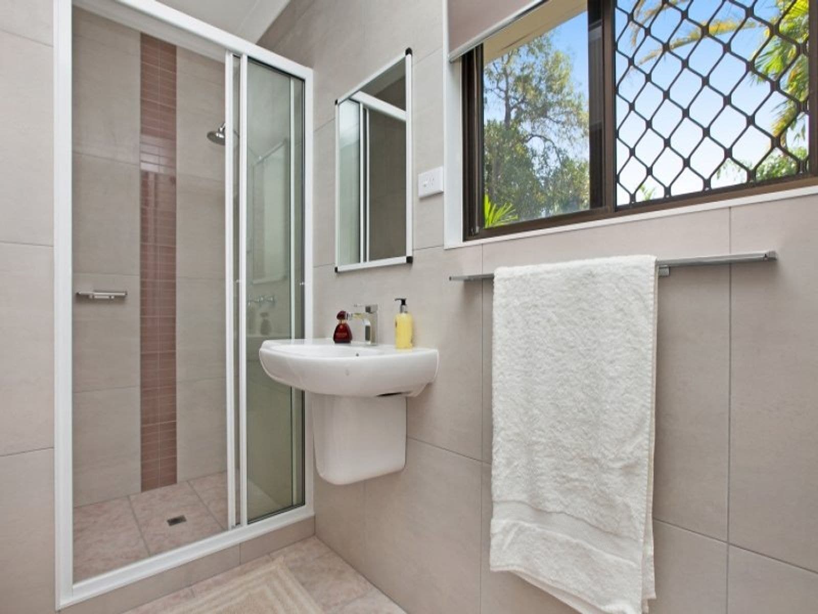 11 Applegum Drive, Karama NT 0812, Karama - Thumbnail 3