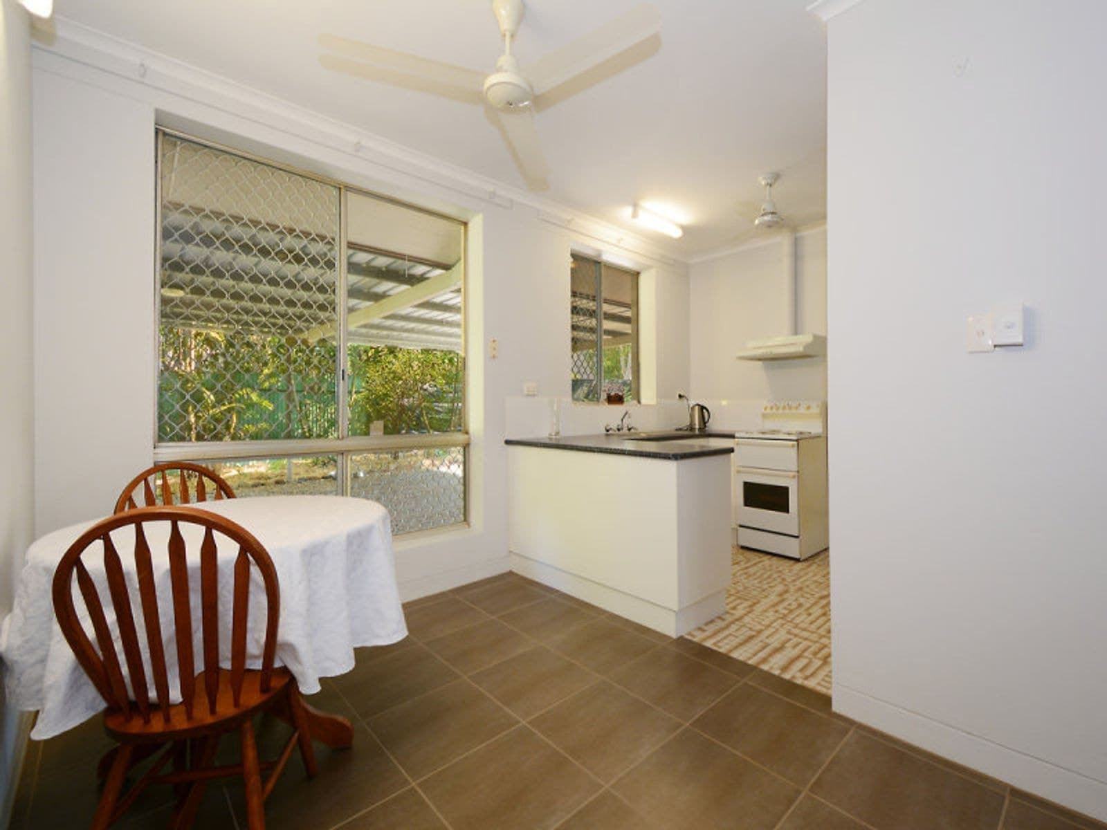 24 Halpin Street, Malak NT 0812, Malak - Thumbnail 4