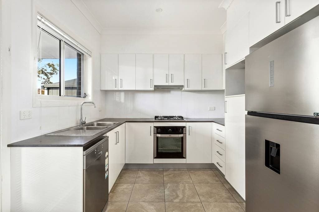 3/93 Wentworth Street, Oak Flats - Thumbnail 3