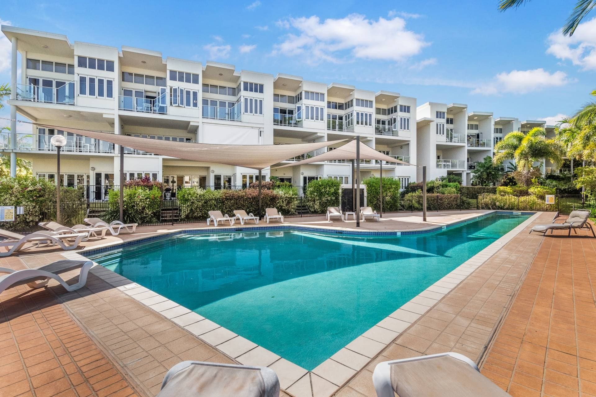 15, 1-3 The Cove 'Beachside Apartments', Nelly Bay - Image 1