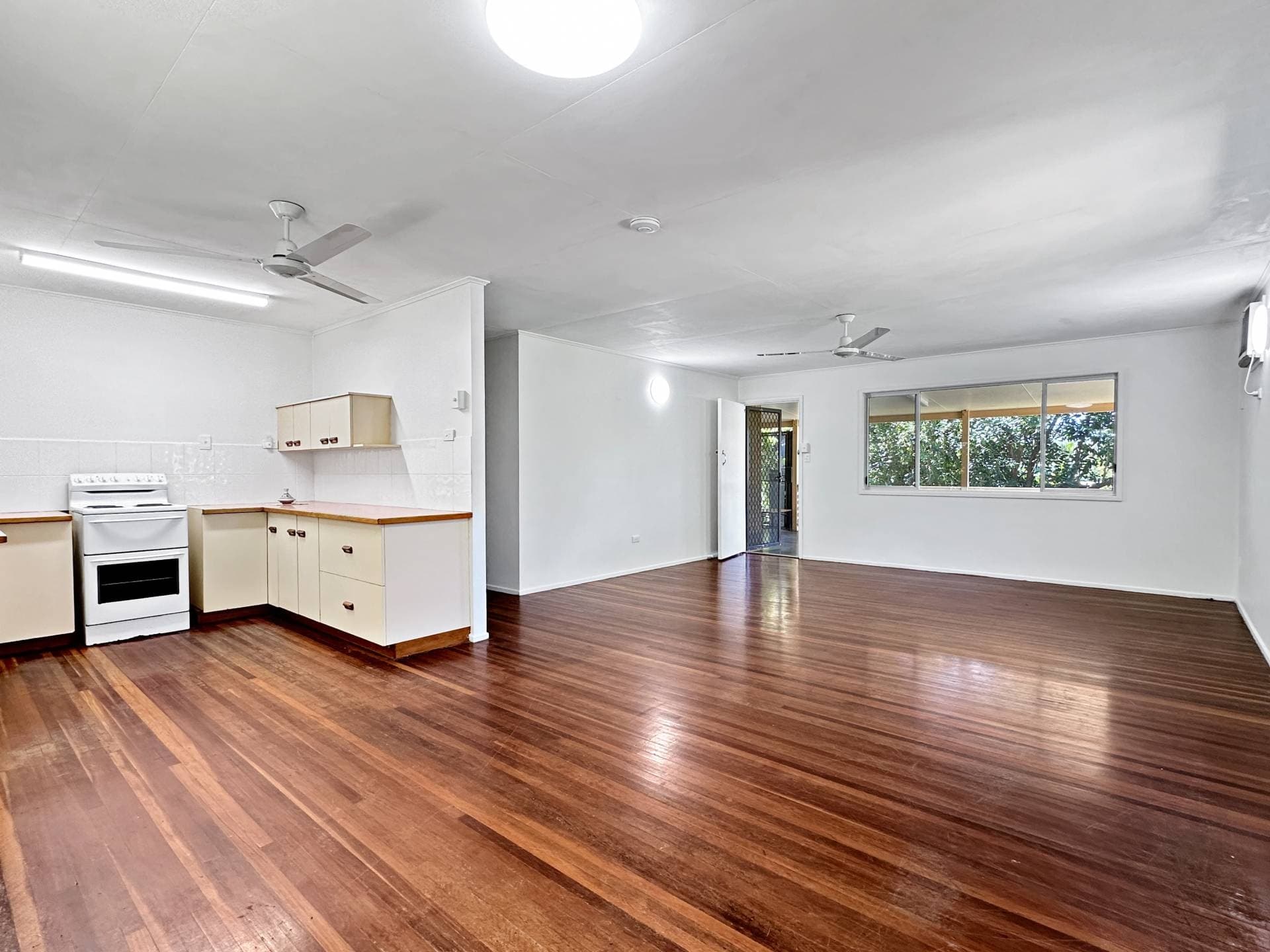7 Opalia Ct, Nelly Bay - Thumbnail 5