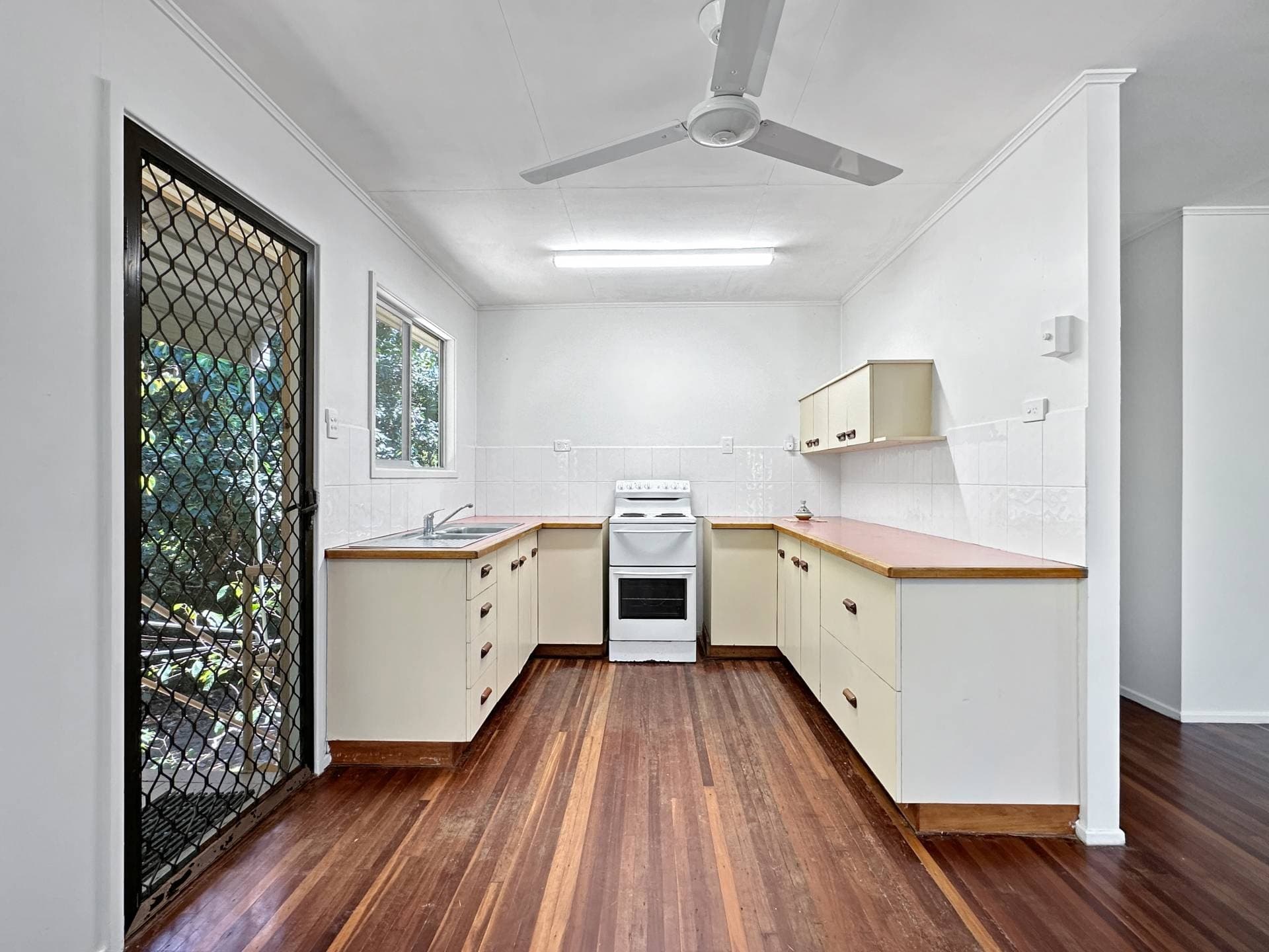 7 Opalia Ct, Nelly Bay - Thumbnail 7
