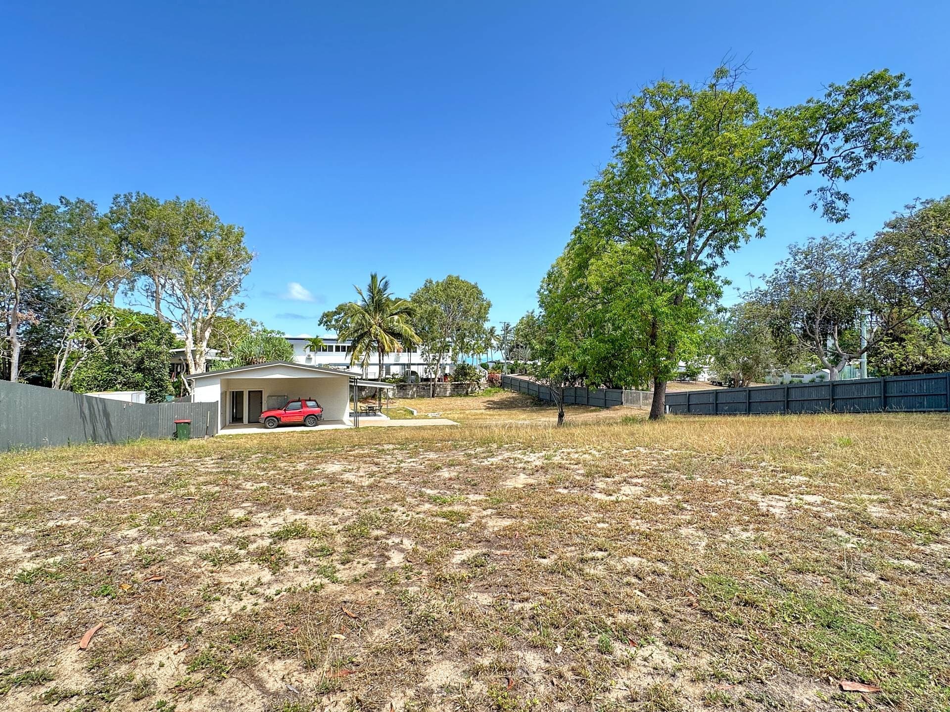 5 Kelly St, Nelly Bay - Thumbnail 2