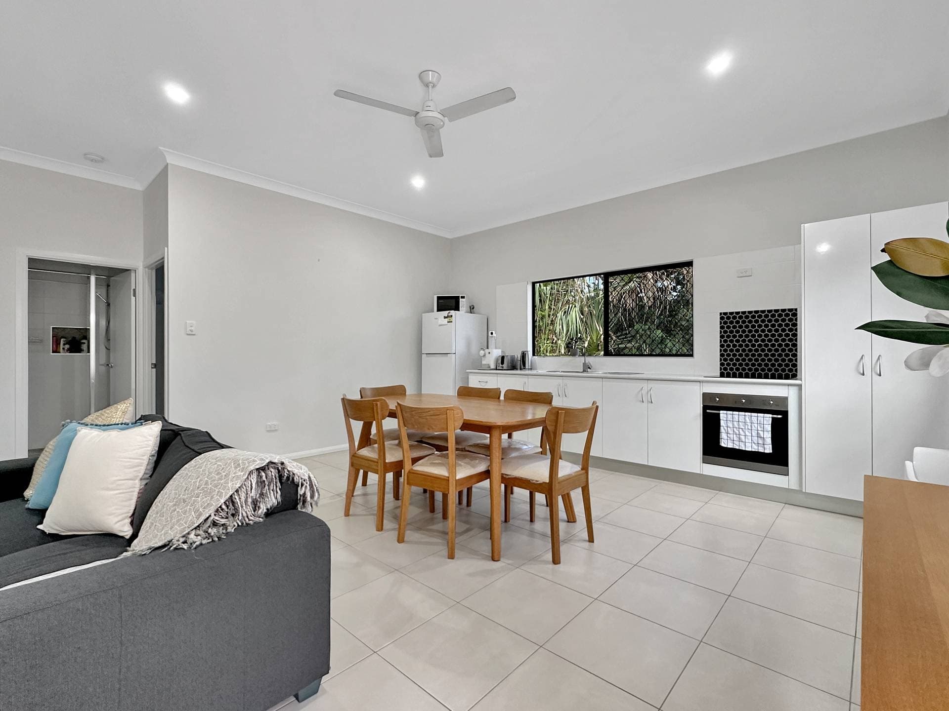 5 Kelly St, Nelly Bay - Thumbnail 3