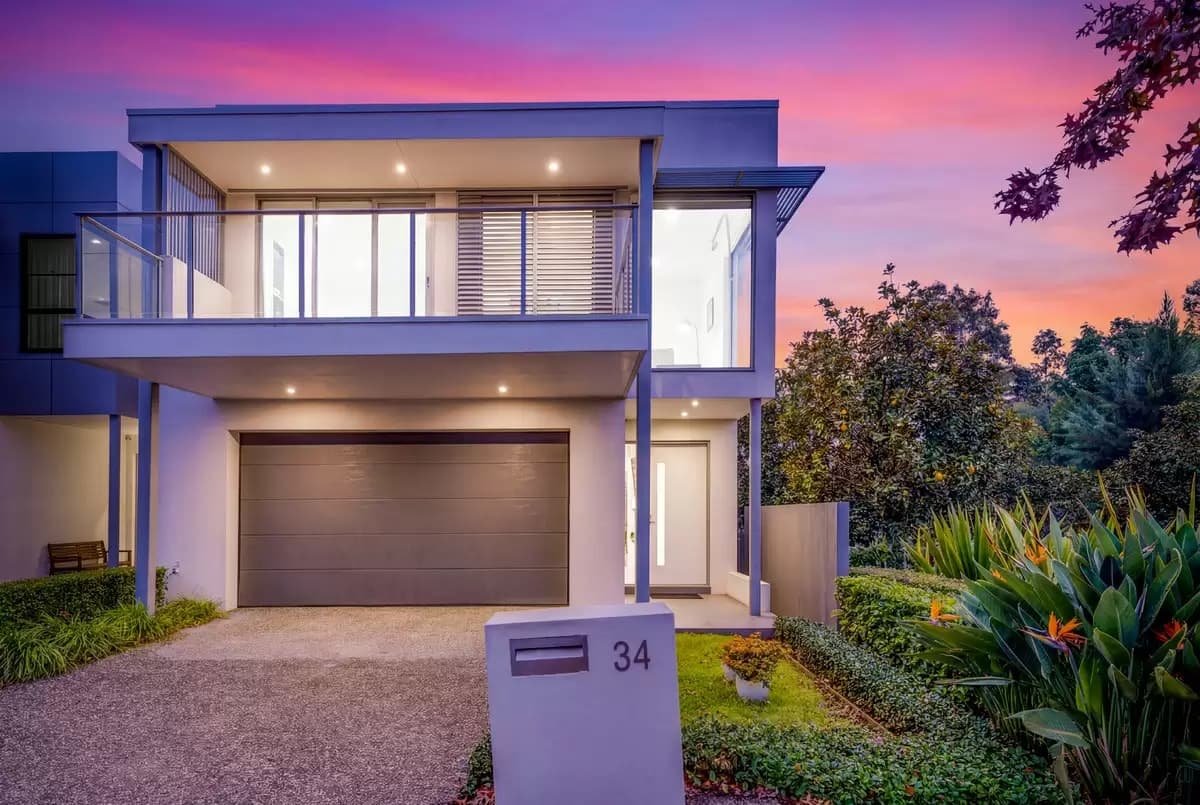 34 Solent Circuit, Norwest - Image 1