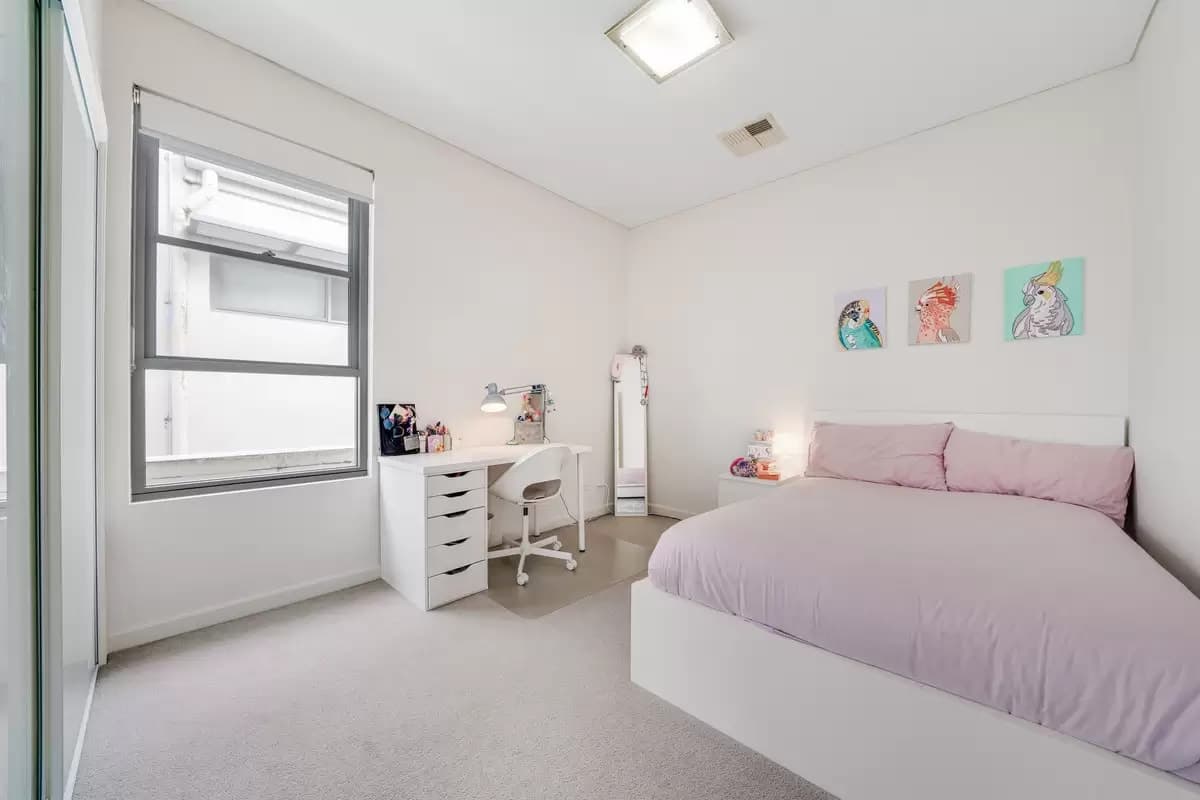 34 Solent Circuit, Norwest - Thumbnail 4