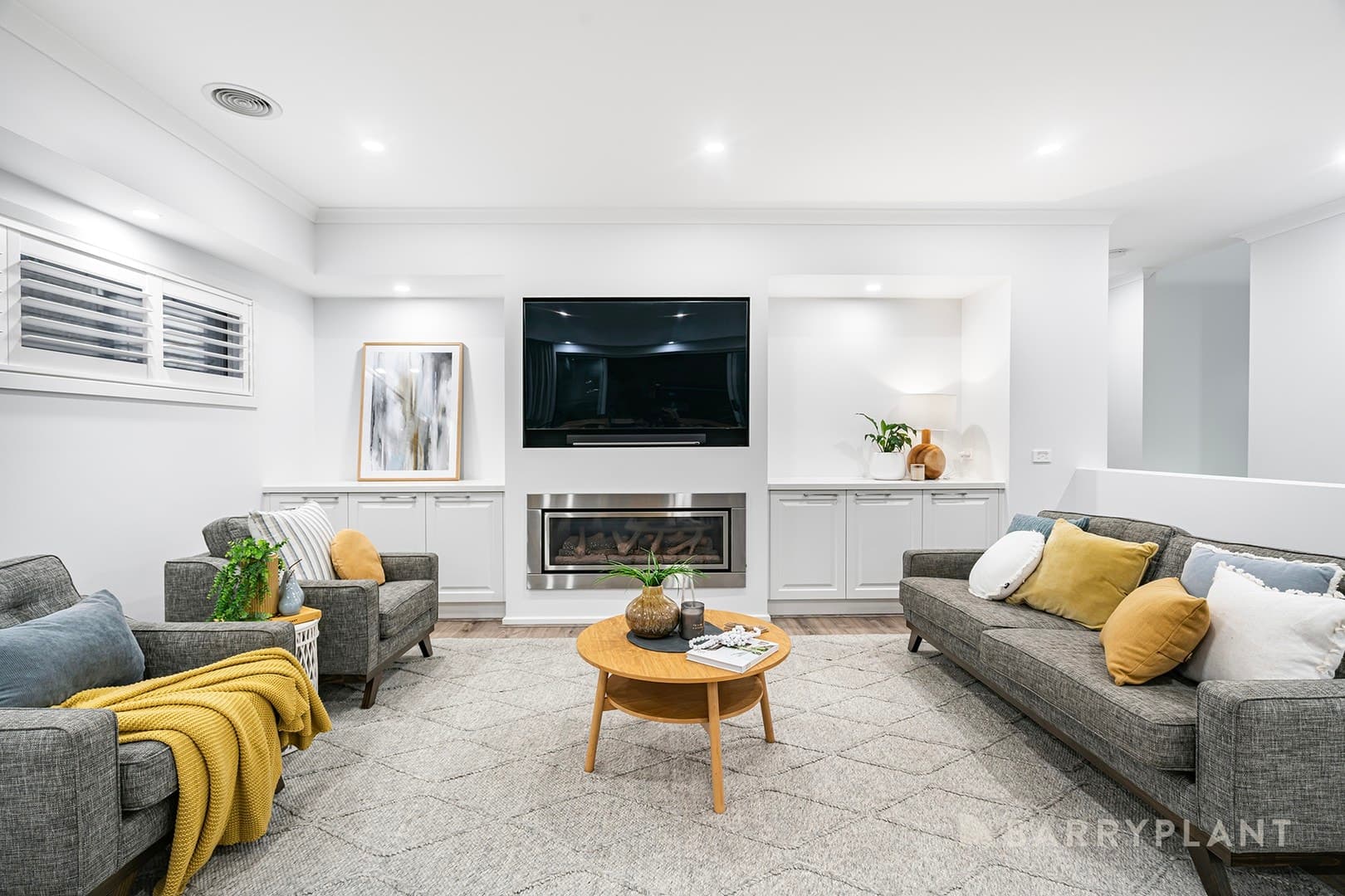 22 Simmons Court, Chirnside Park, VIC 3116, Chirnside Park - Thumbnail 2
