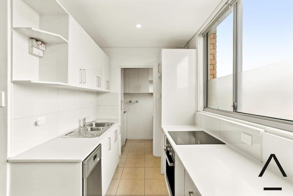 4/18 Melrose Parade, Clovelly - Image 1