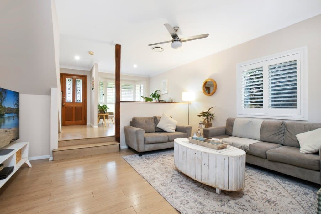 13 Christabel Place, Cecil Hills - Thumbnail 3