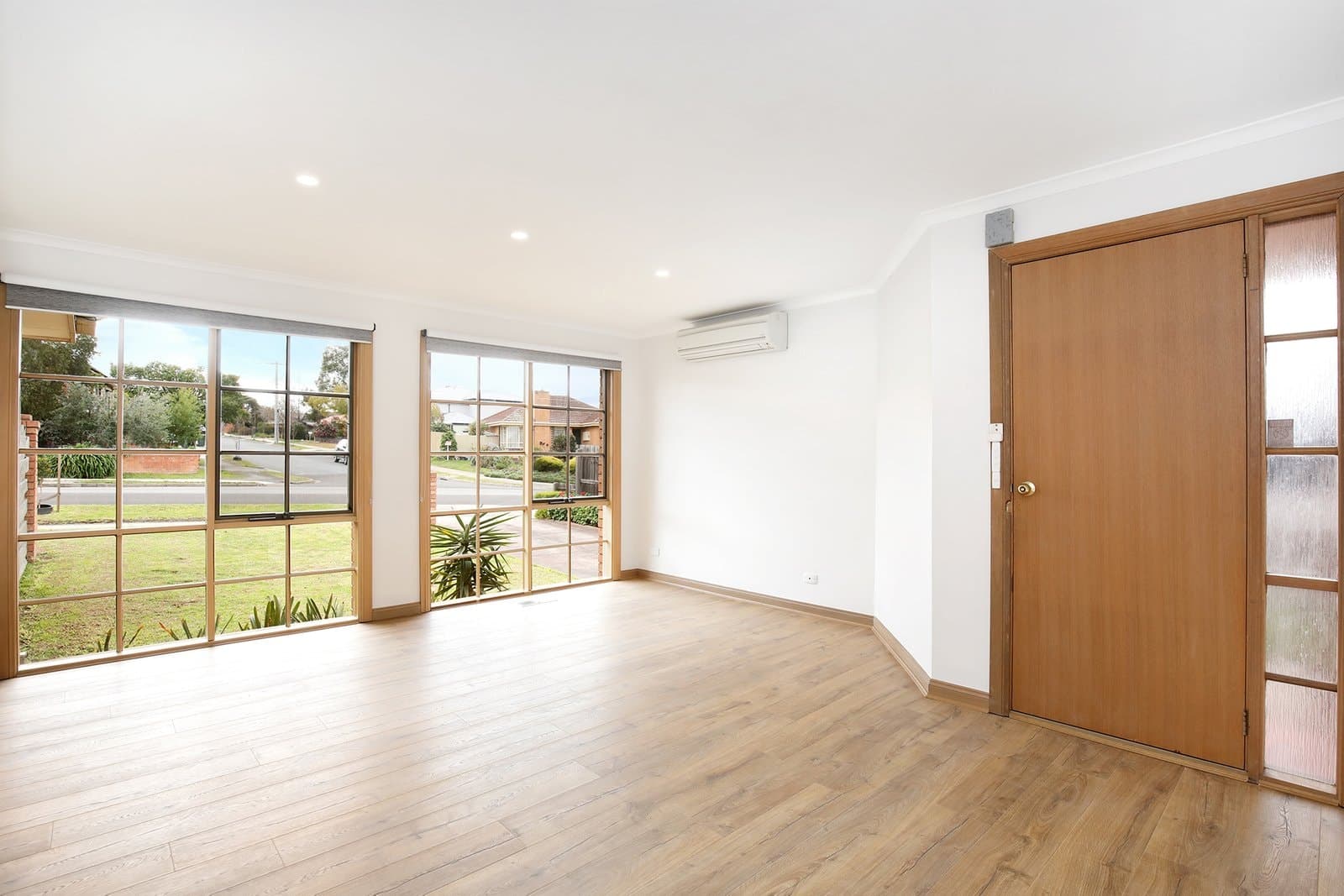 1/7 Bungay Street, Watsonia VIC 3087, Watsonia - Thumbnail 2