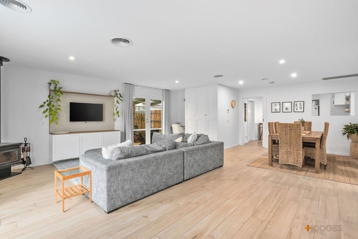 4 Airlie Grove, SEAFORD, VIC, 3198, Seaford - Thumbnail 3
