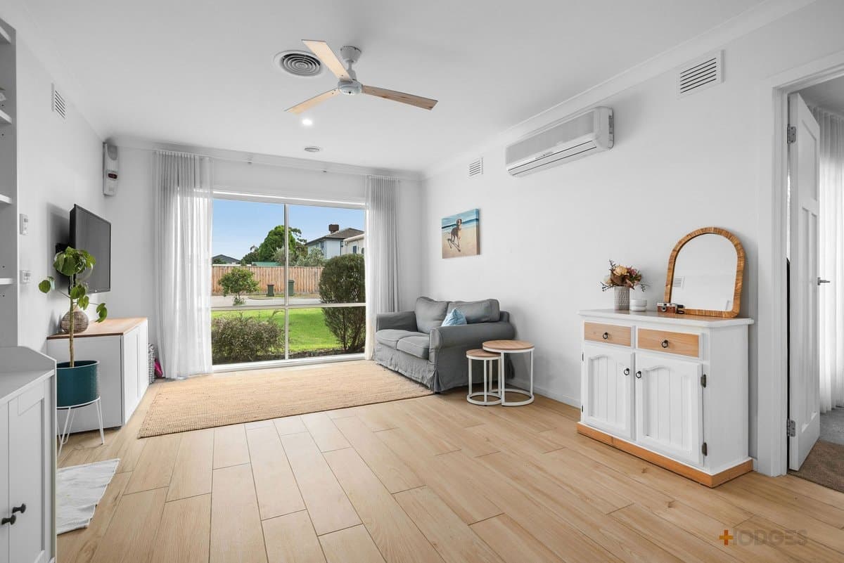 4 Airlie Grove, SEAFORD, VIC, 3198, Seaford - Thumbnail 7