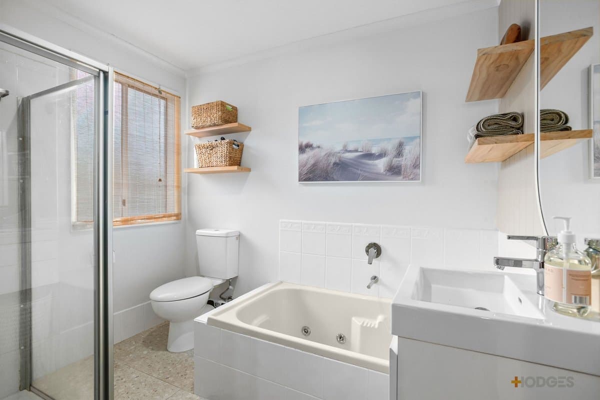 4 Airlie Grove, SEAFORD, VIC, 3198, Seaford - Thumbnail 8