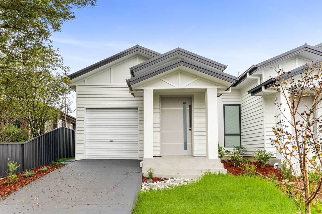 34A Malvina Parade, Gorokan - Image 1