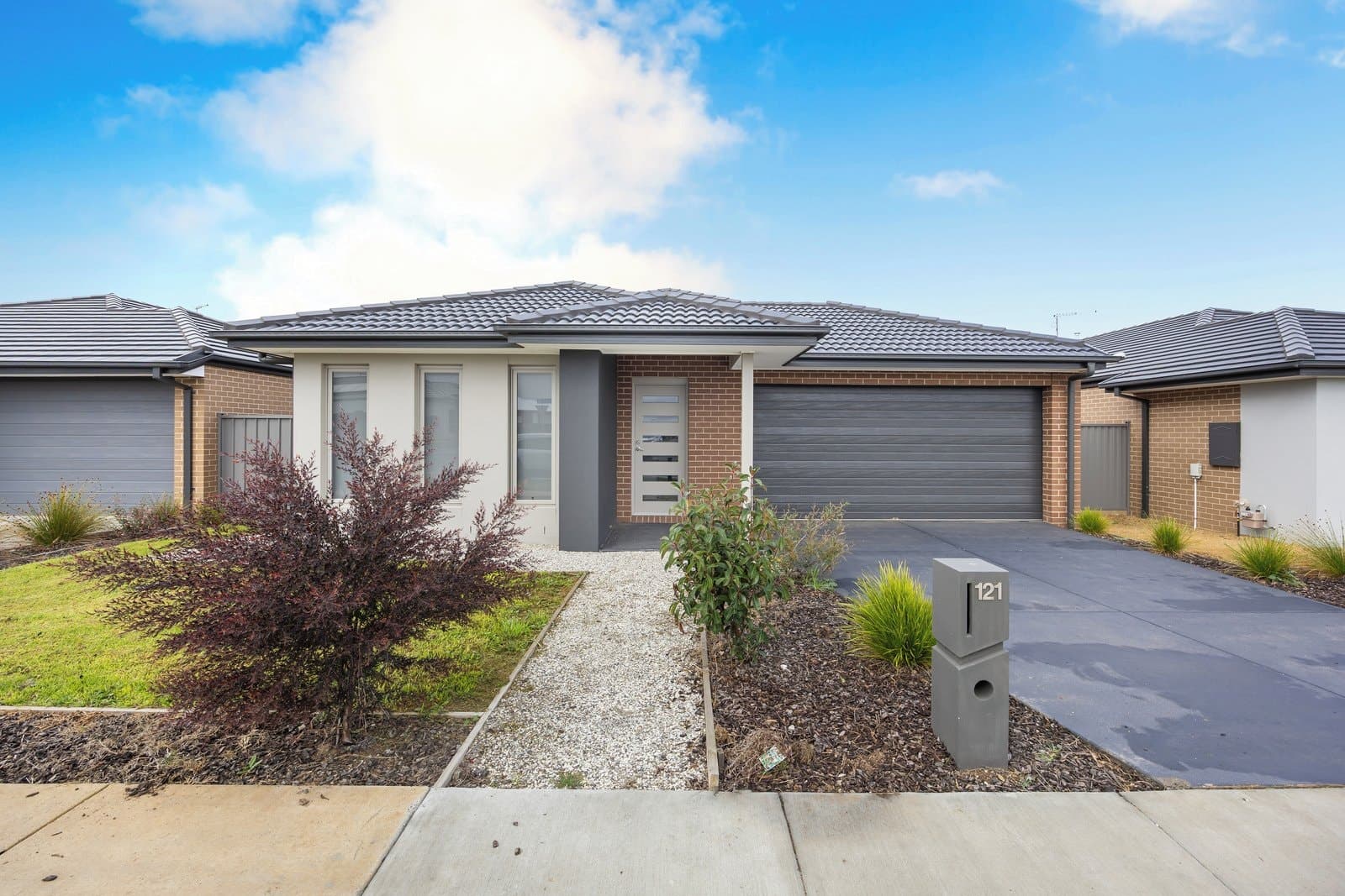 Room 2/121 Ascot Gardens Drive, Bonshaw, Bonshaw - Image 1