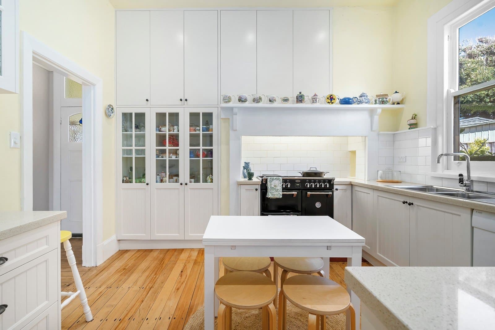 759-760 Esplanade, Mornington - Thumbnail 3