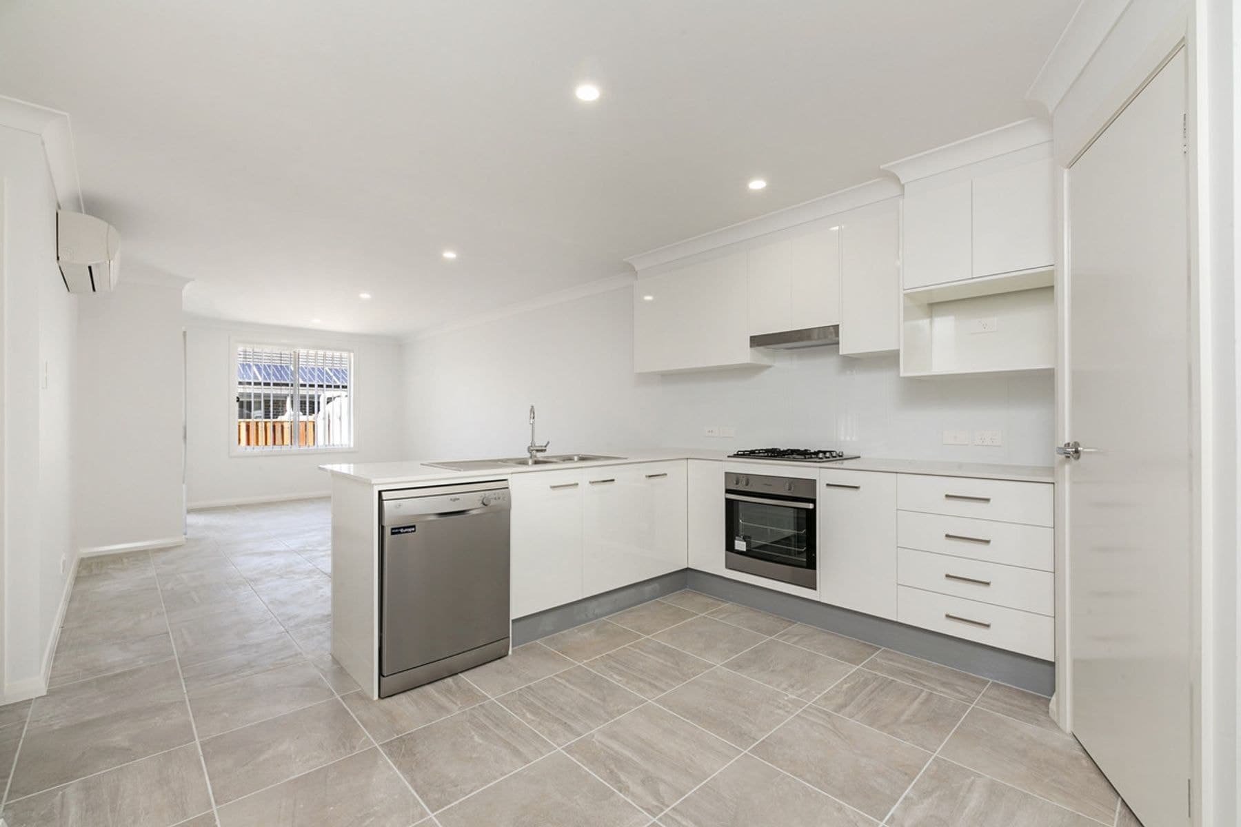 35 Phar Lap Circuit, Port Macquarie, NSW 2444, Port Macquarie - Thumbnail 3