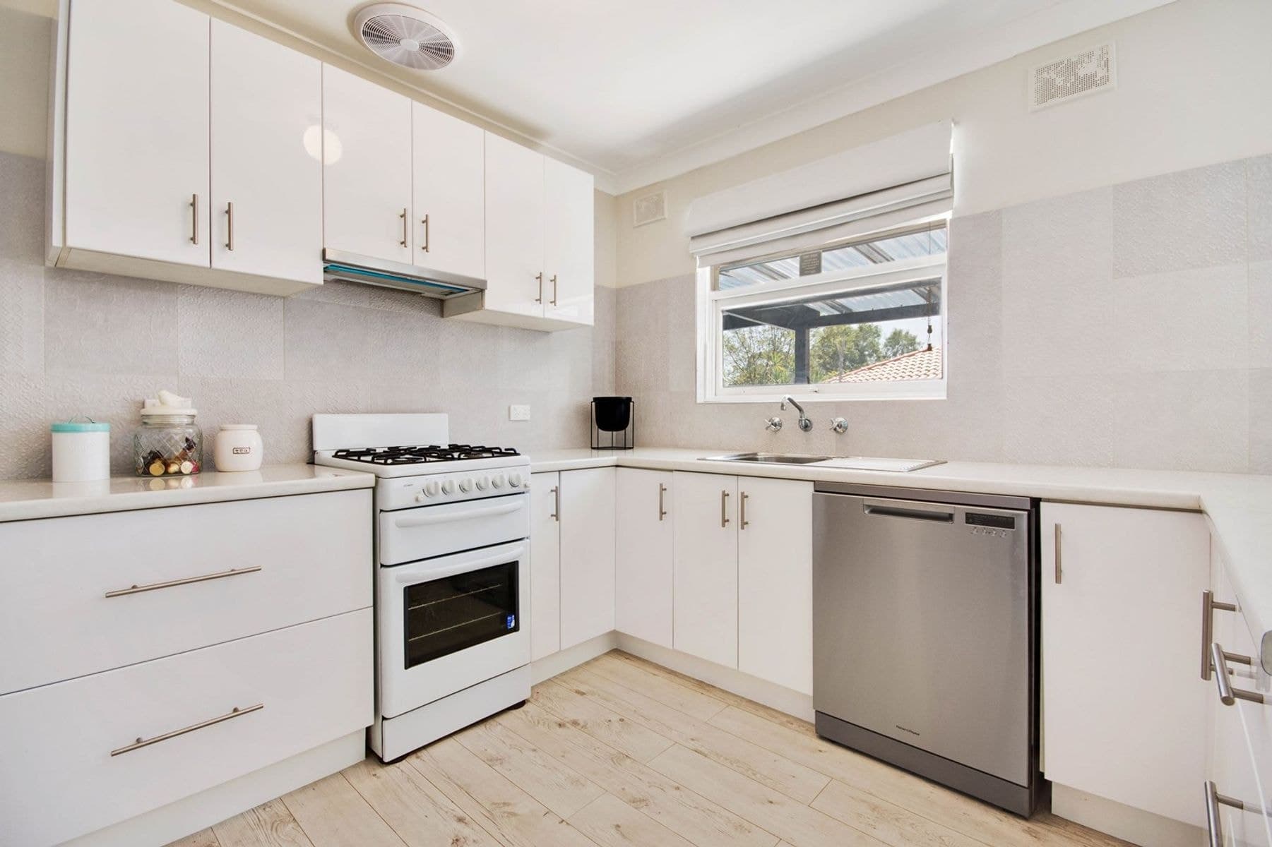 6 Bernadette Street, Paralowie SA 5108, Paralowie - Thumbnail 4