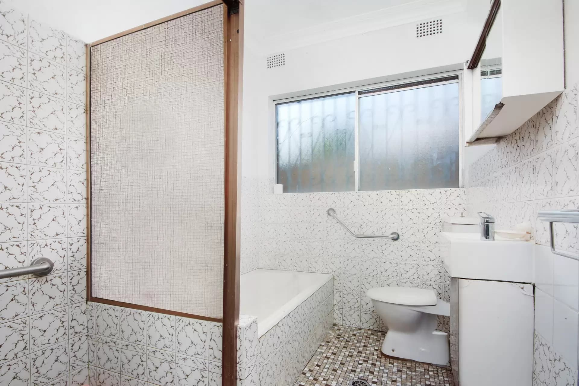 163 Acacia Avenue, Greenacre - Thumbnail 7