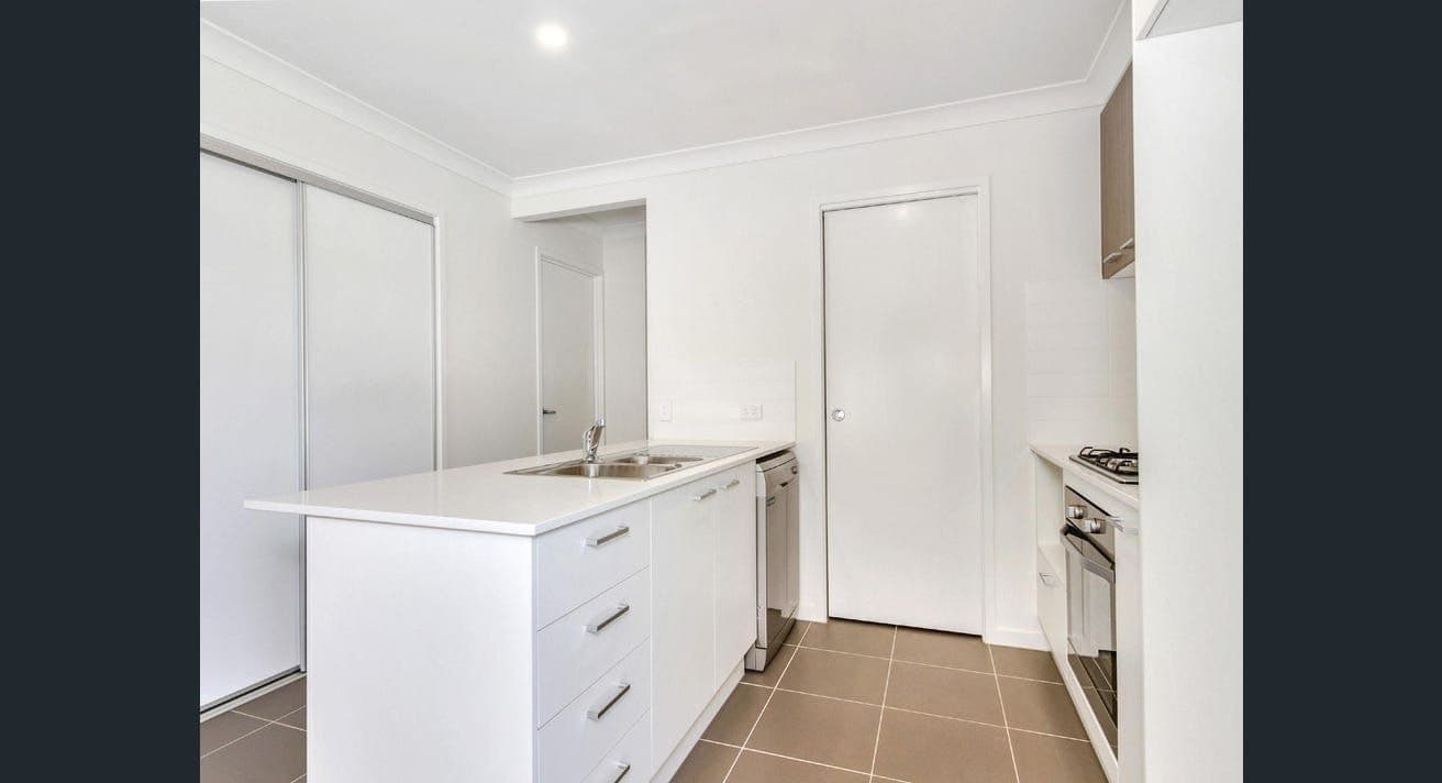 14 Gardenia Circuit, DAKABIN, QLD, 4503, Dakabin - Thumbnail 2
