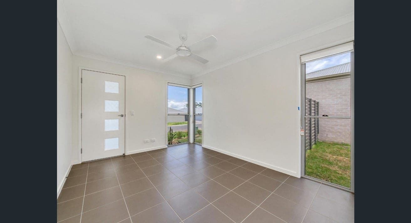 14 Gardenia Circuit, DAKABIN, QLD, 4503, Dakabin - Thumbnail 6