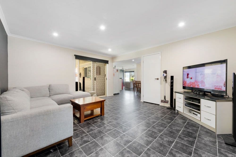 30 Aberfoyle Drive, DECEPTION BAY, QLD, 4508, Deception Bay - Thumbnail 5