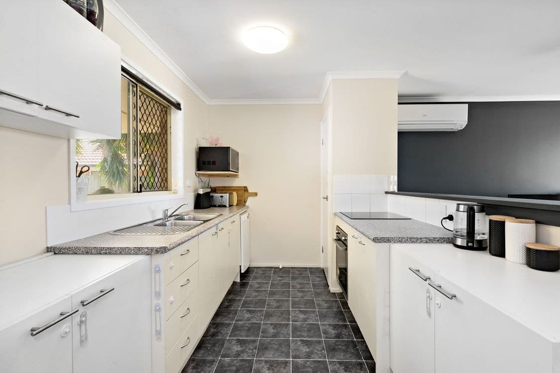 30 Aberfoyle Drive, DECEPTION BAY, QLD, 4508, Deception Bay - Thumbnail 7
