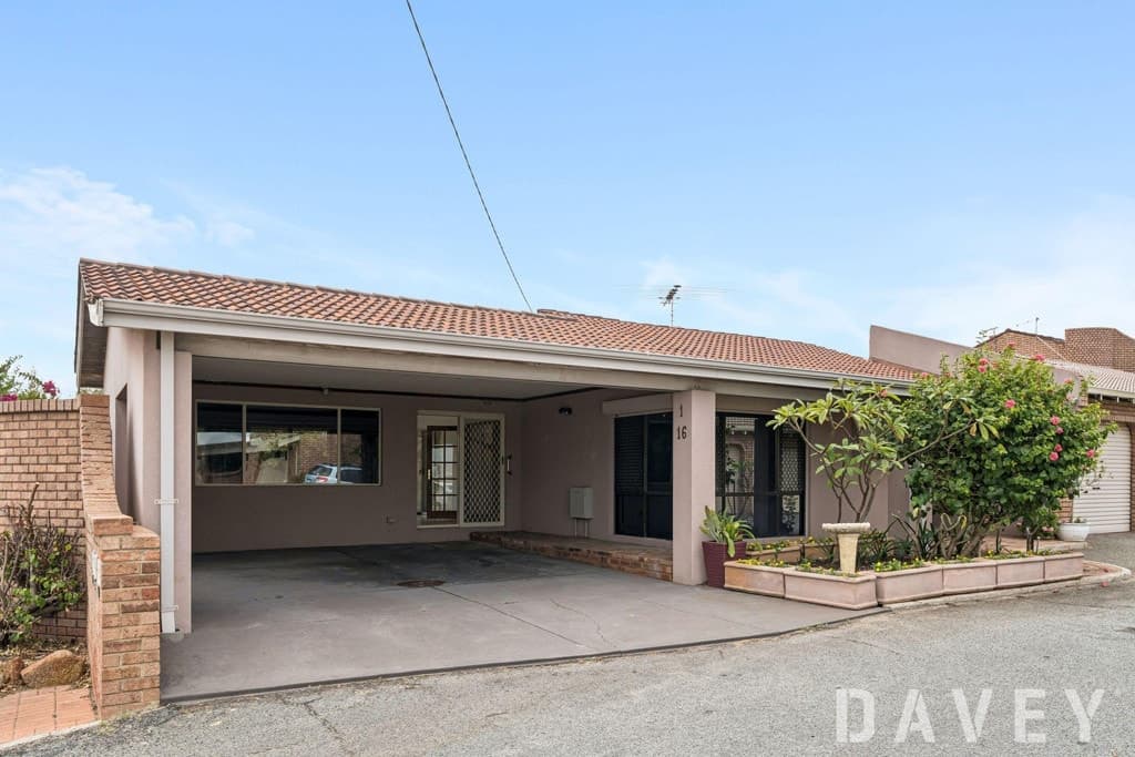 1/16 North Beach Road, North Beach - Image 1