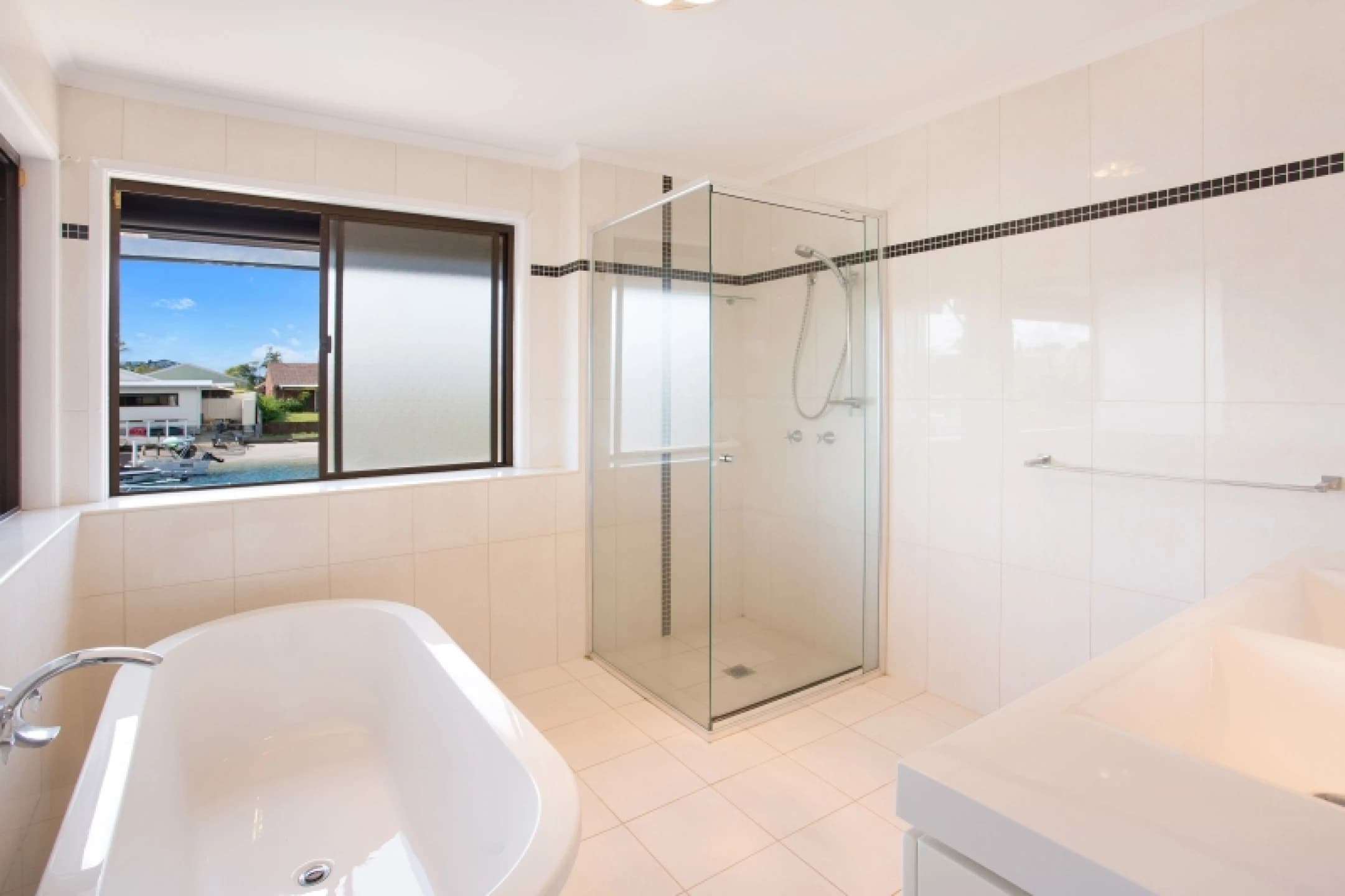 42 Walter Raleigh Crescent, Hollywell QLD 4216, Hollywell - Thumbnail 6