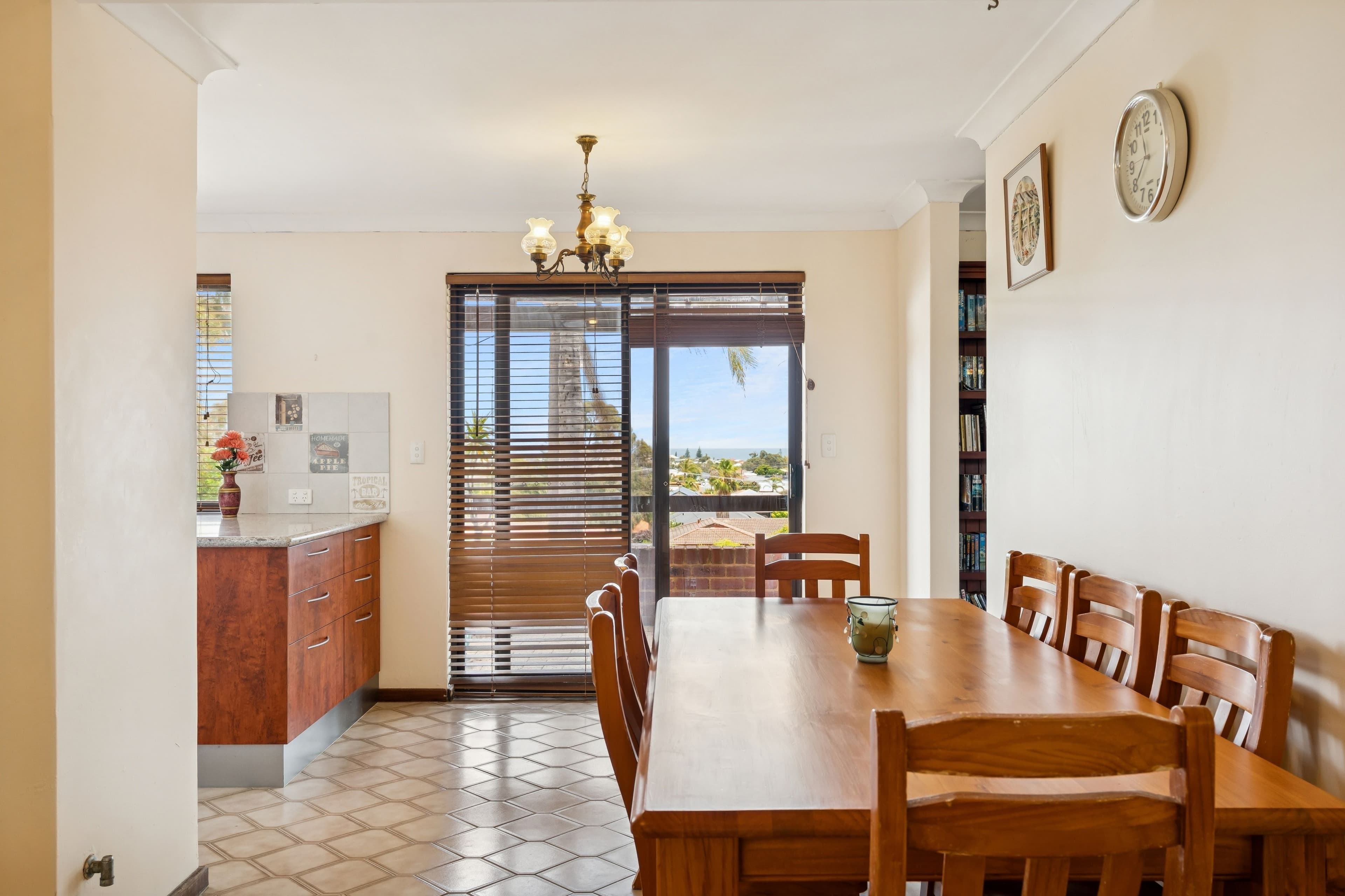 3 Woonona Place, Kallaroo WA 6025, Kallaroo - Thumbnail 2