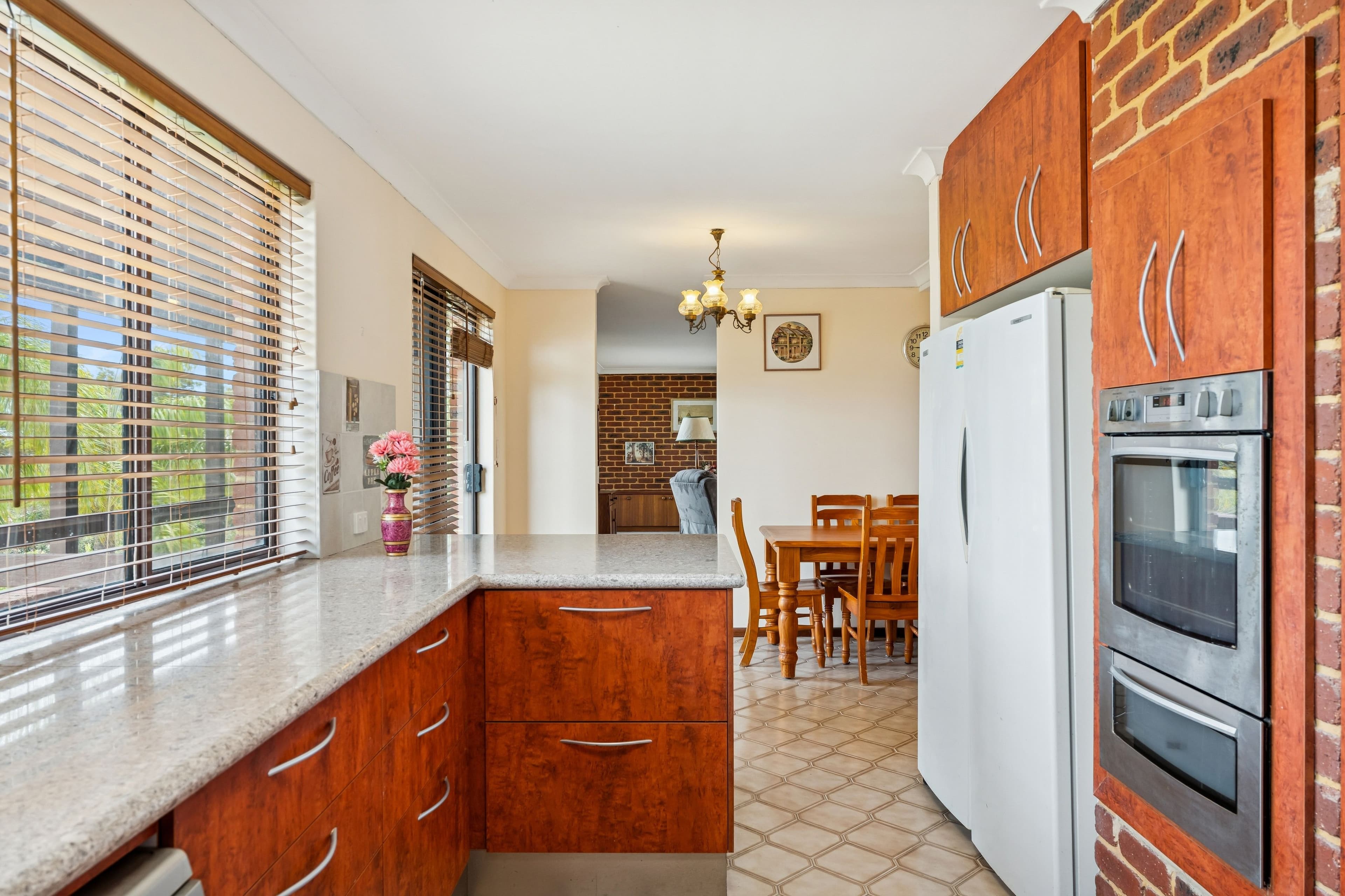 3 Woonona Place, Kallaroo WA 6025, Kallaroo - Thumbnail 8
