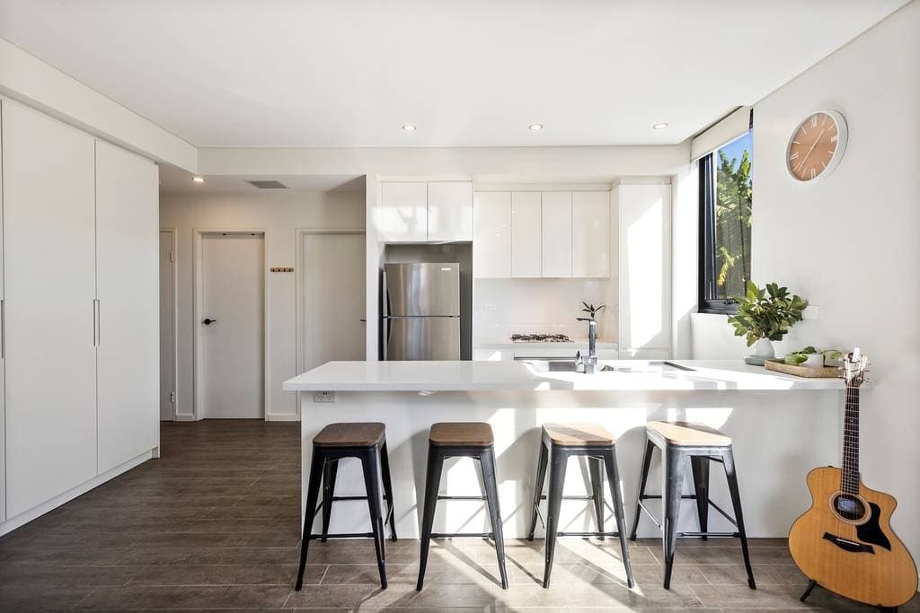 3/118 Gladstone Avenue, Coniston - Thumbnail 3