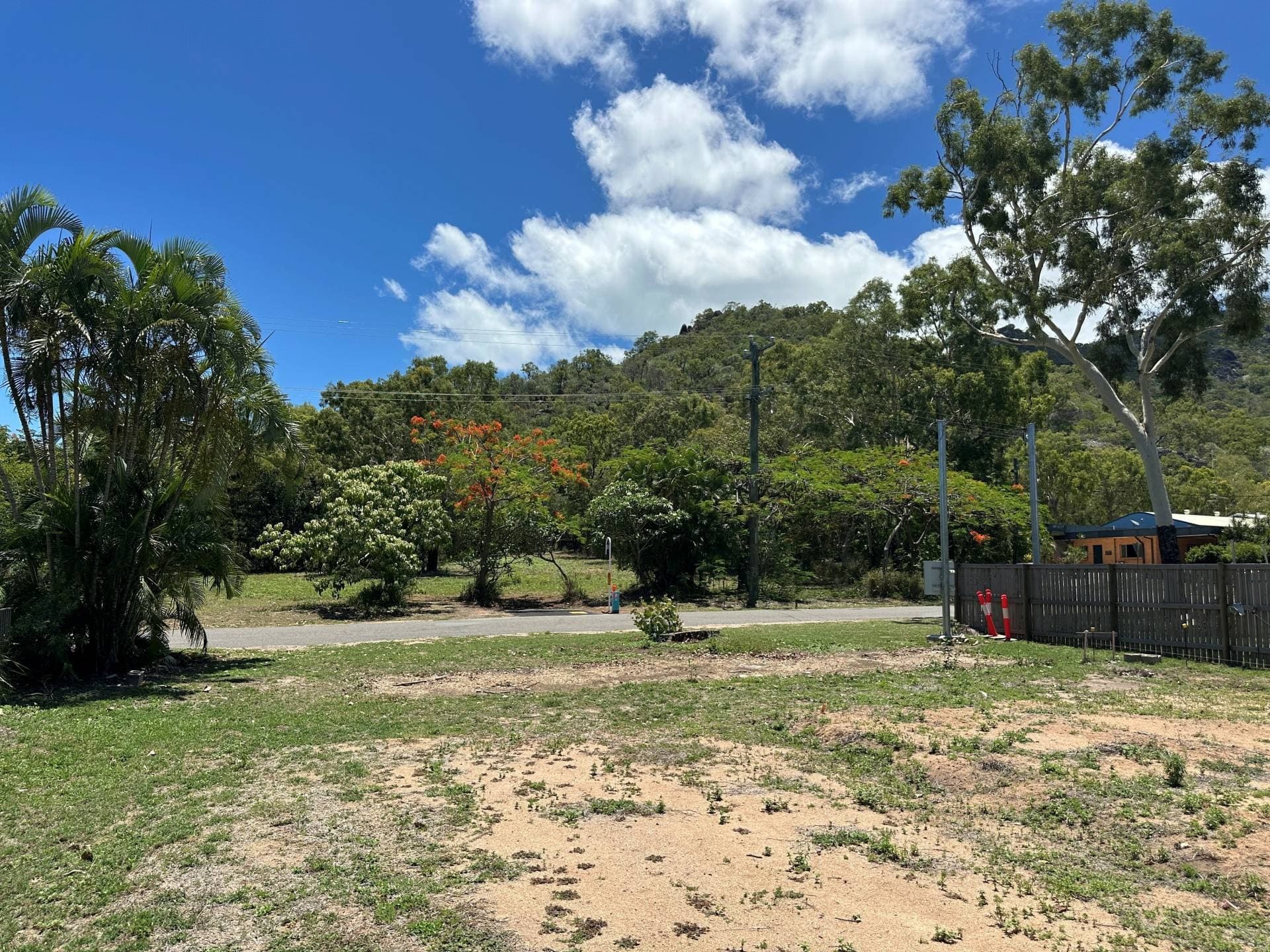 41 Kelly Street, Nelly Bay - Thumbnail 2