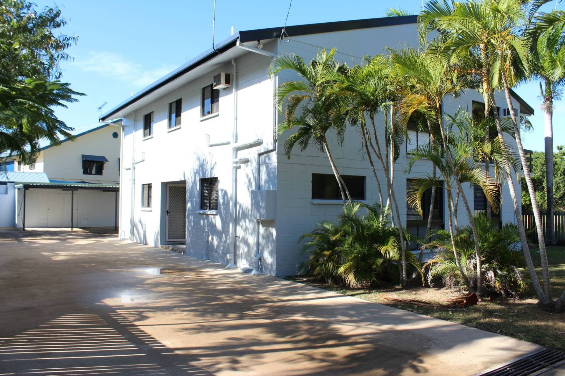 1, 23 Yates Street, Nelly Bay - Image 1